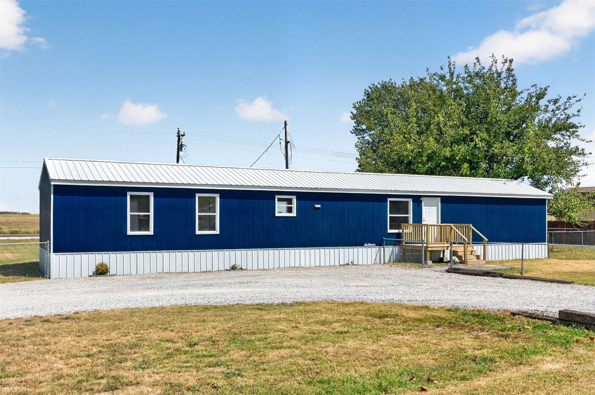 13771 S Lionel Avenue Property Photo 2