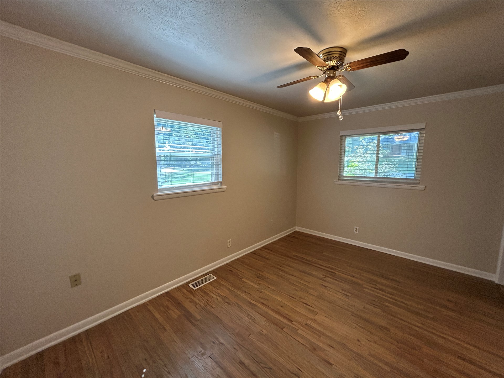 11755 S 76th East Avenue Property Photo 12