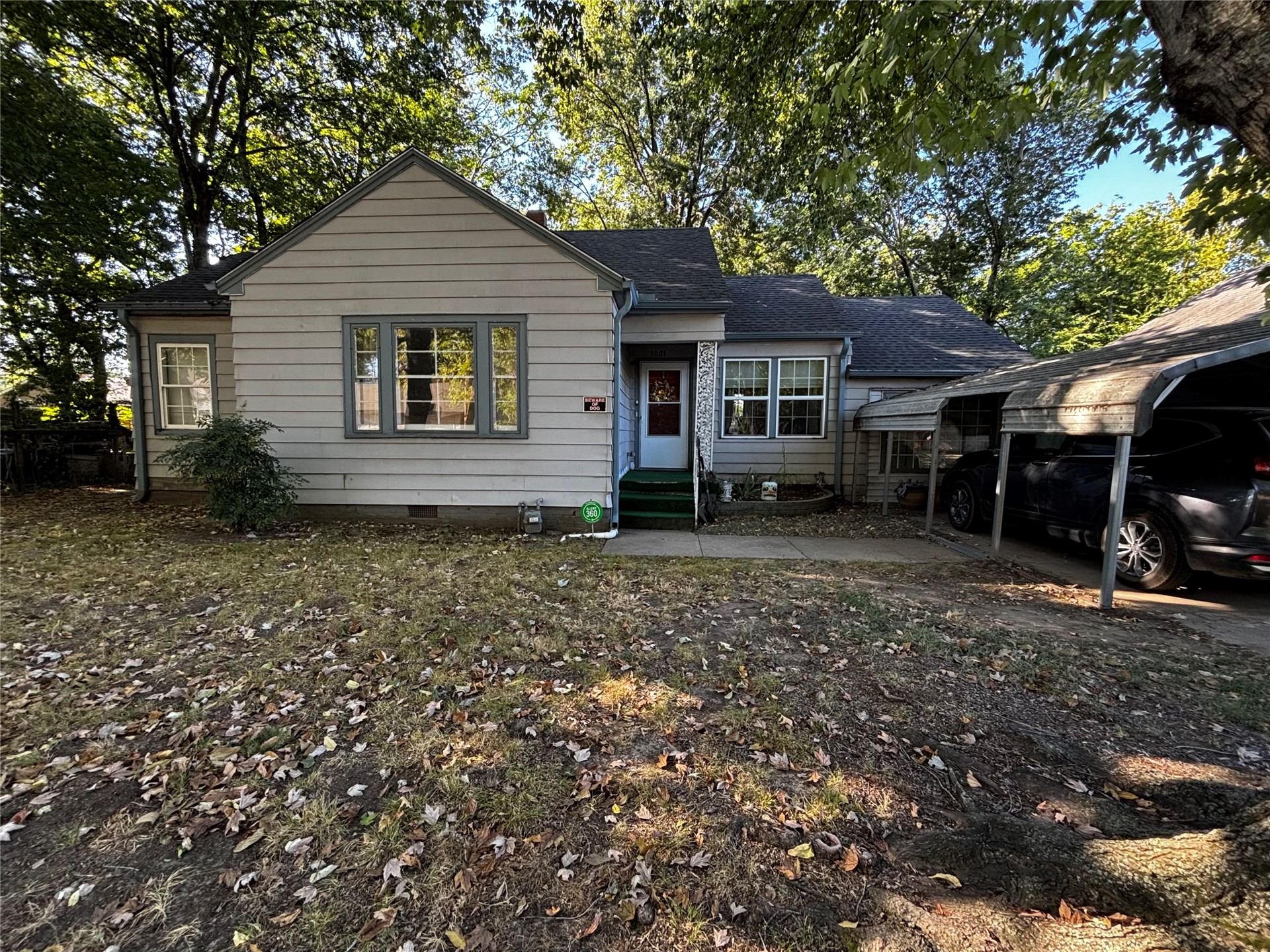 3001 Garland Property Photo 1