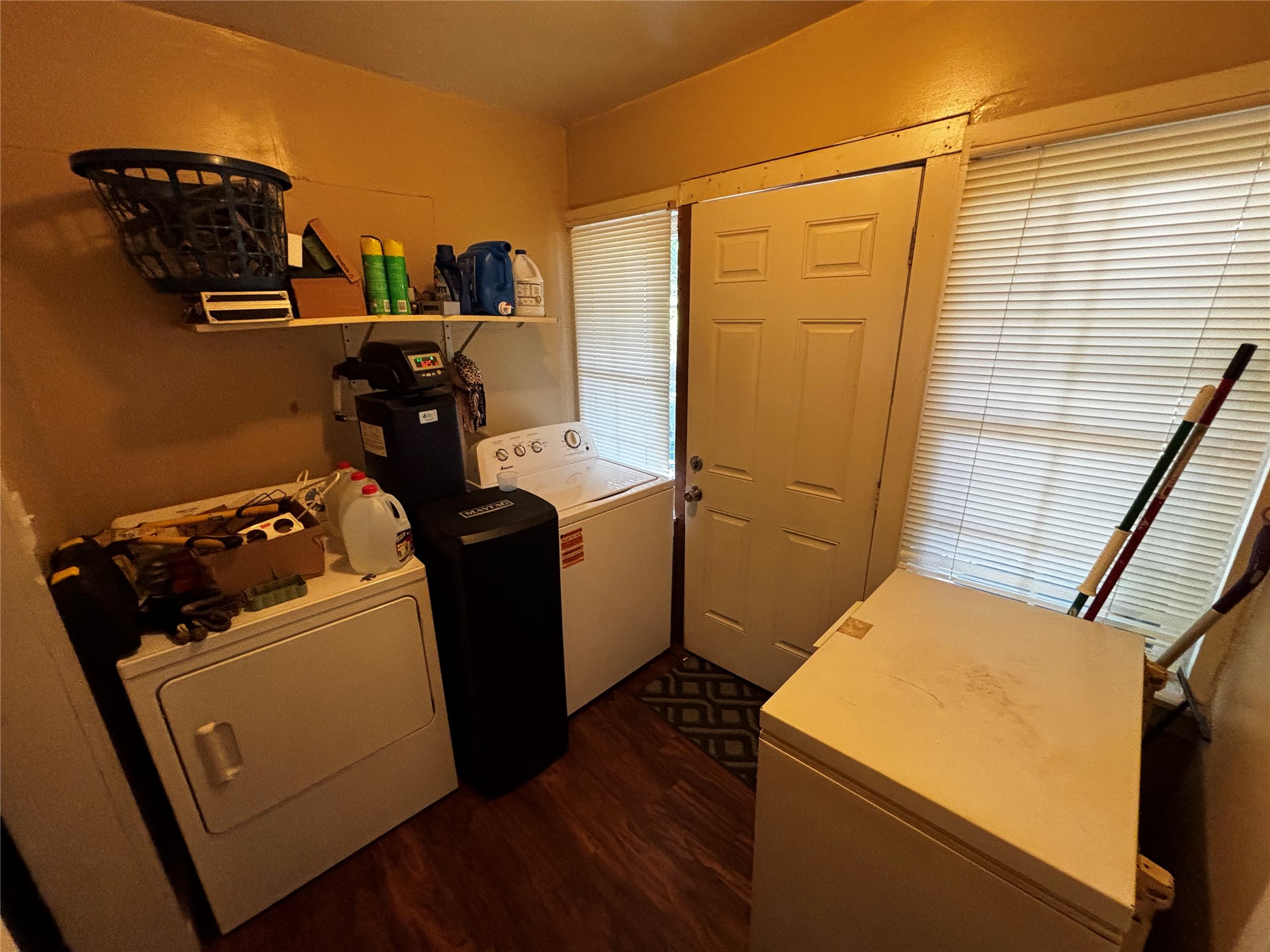 3001 Garland Property Photo 10