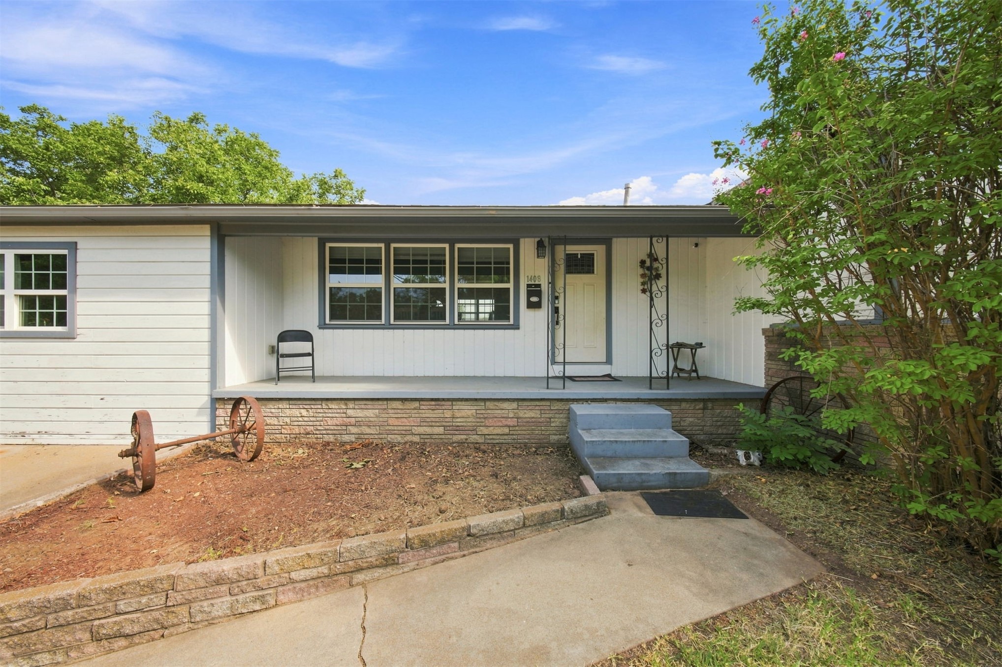 1408 E Cherry Street E Property Photo 1