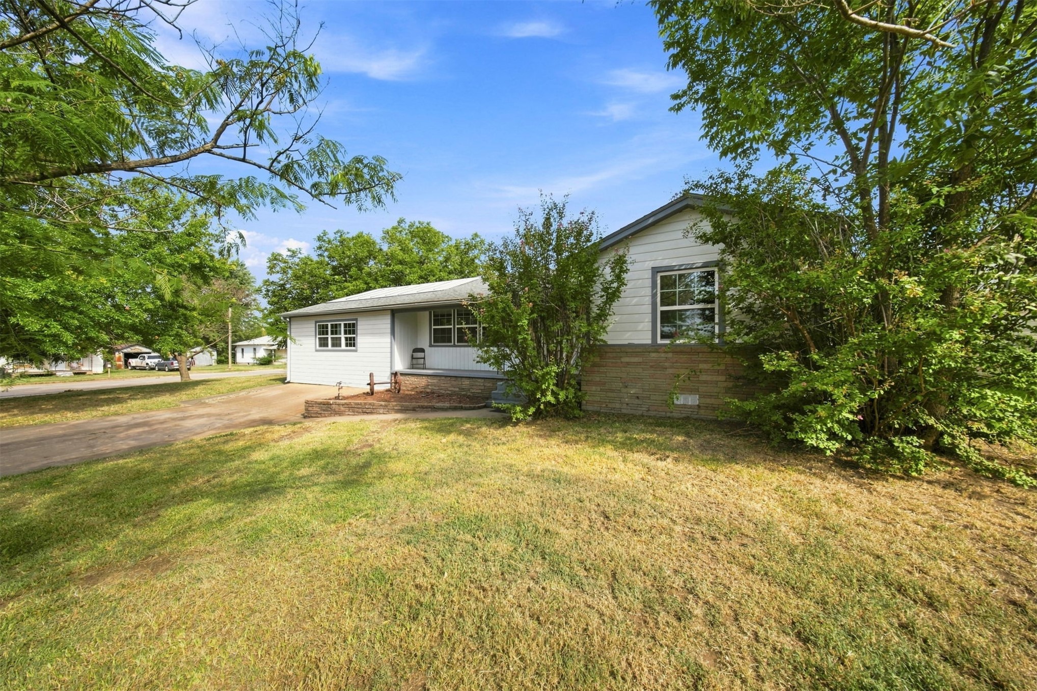 1408 E Cherry Street E Property Photo 3