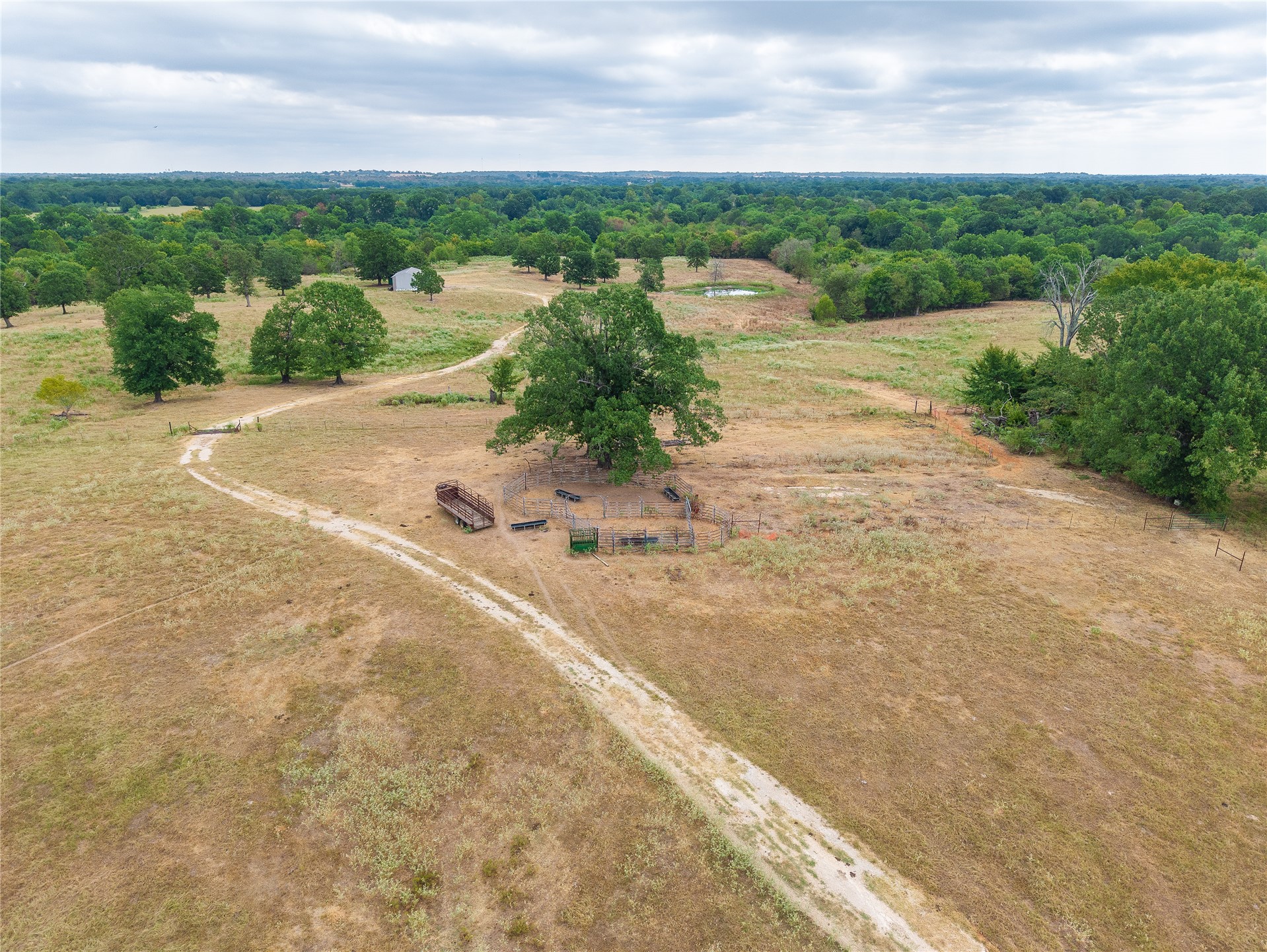 166 N 4084 Road Property Photo 6