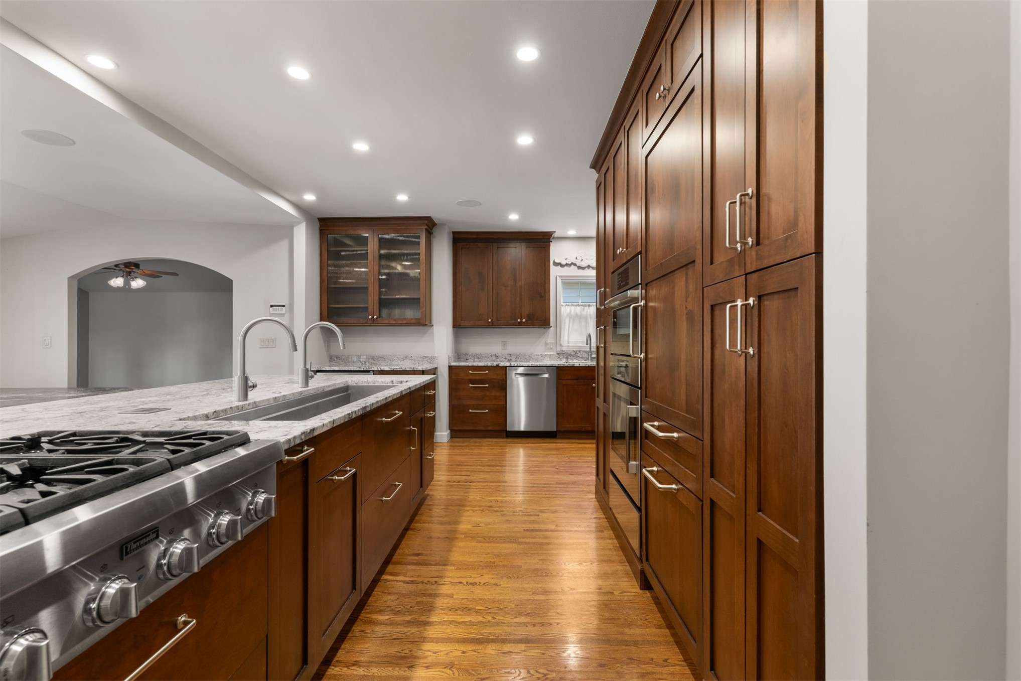 2908 S Cincinnati Avenue Property Photo 10