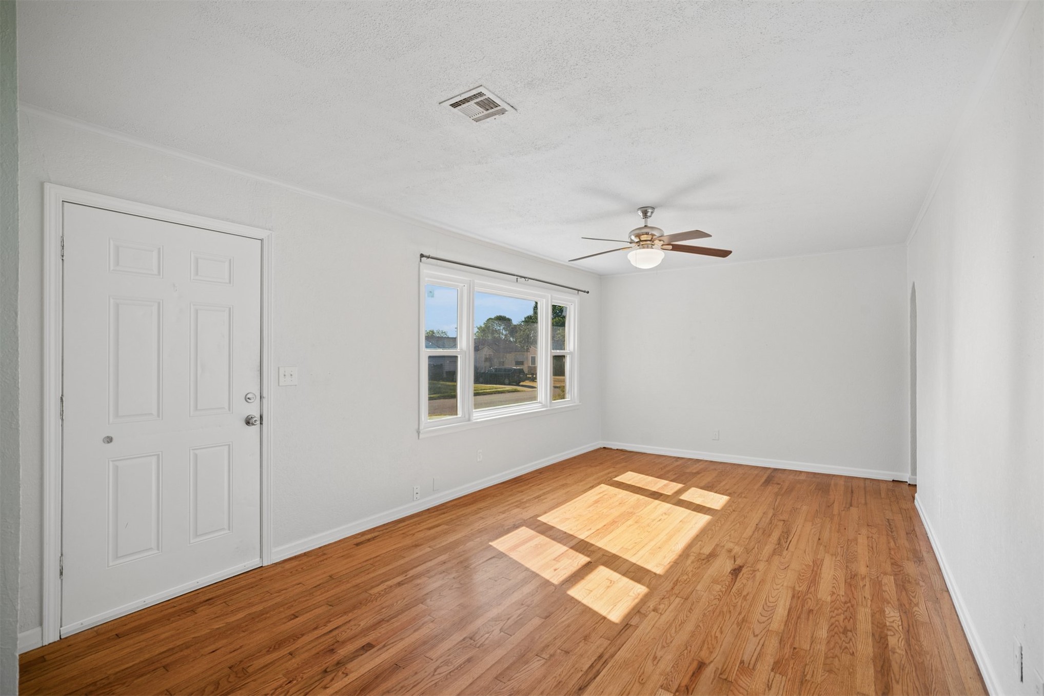 408 N Cedar Street Property Photo 6