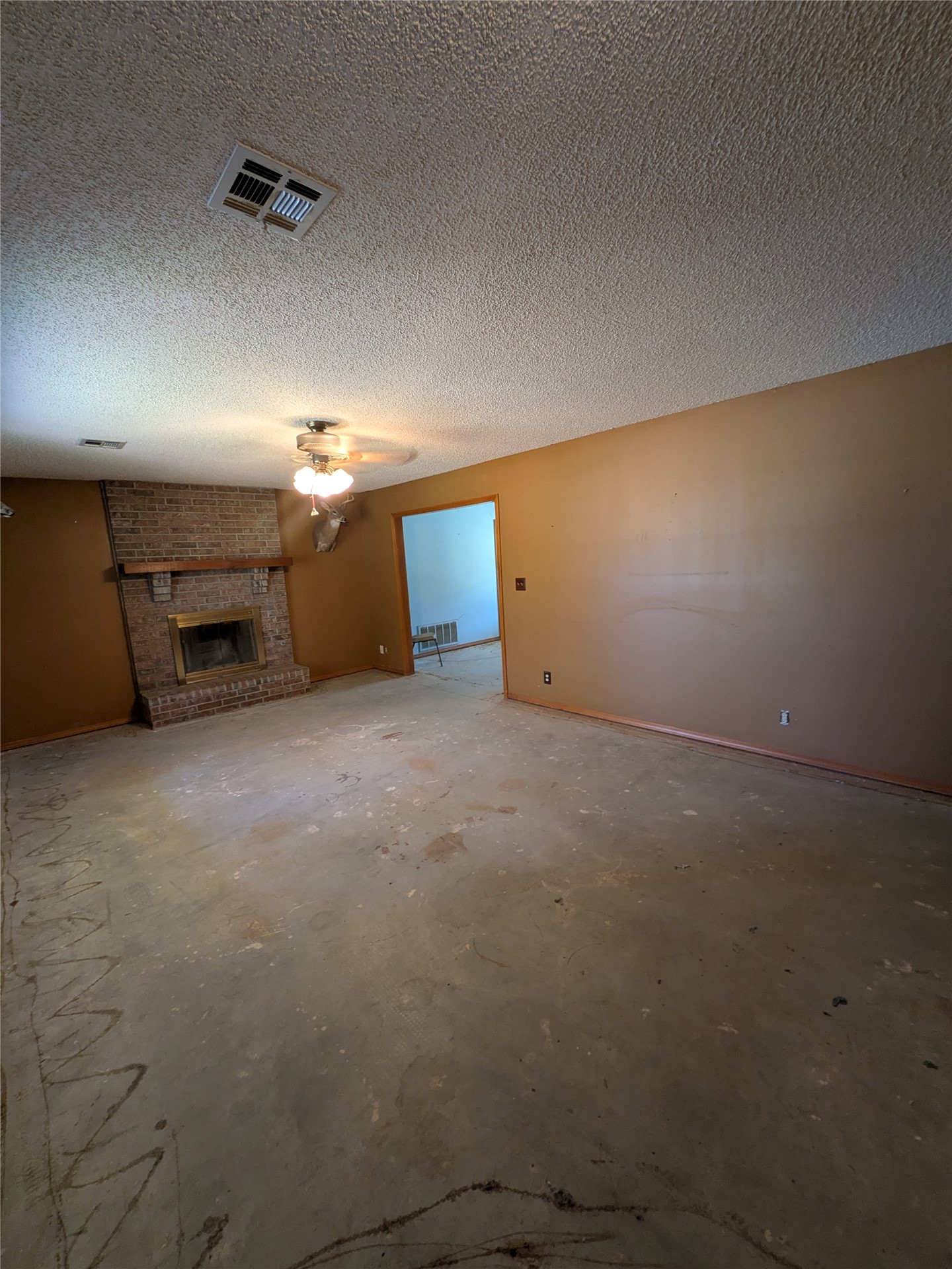 7323 N 117th East Avenue Property Photo 8