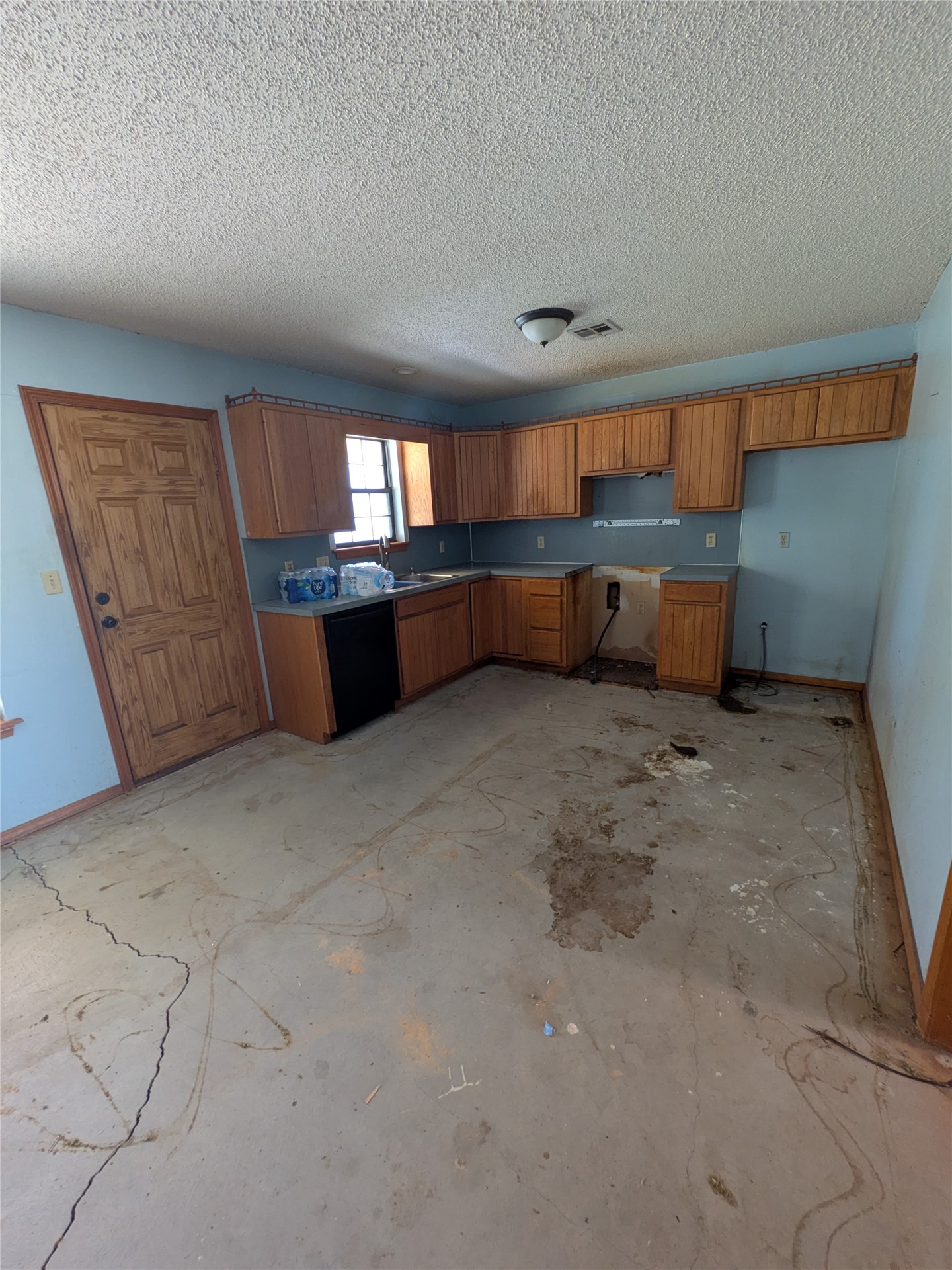 7323 N 117th East Avenue Property Photo 10