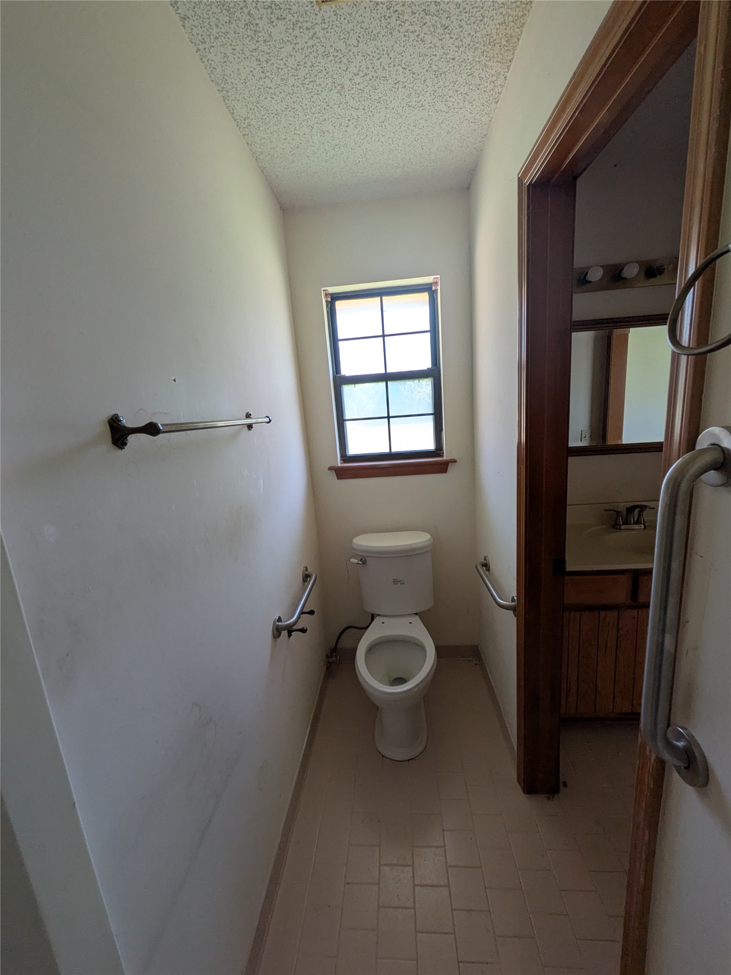 7323 N 117th East Avenue Property Photo 11