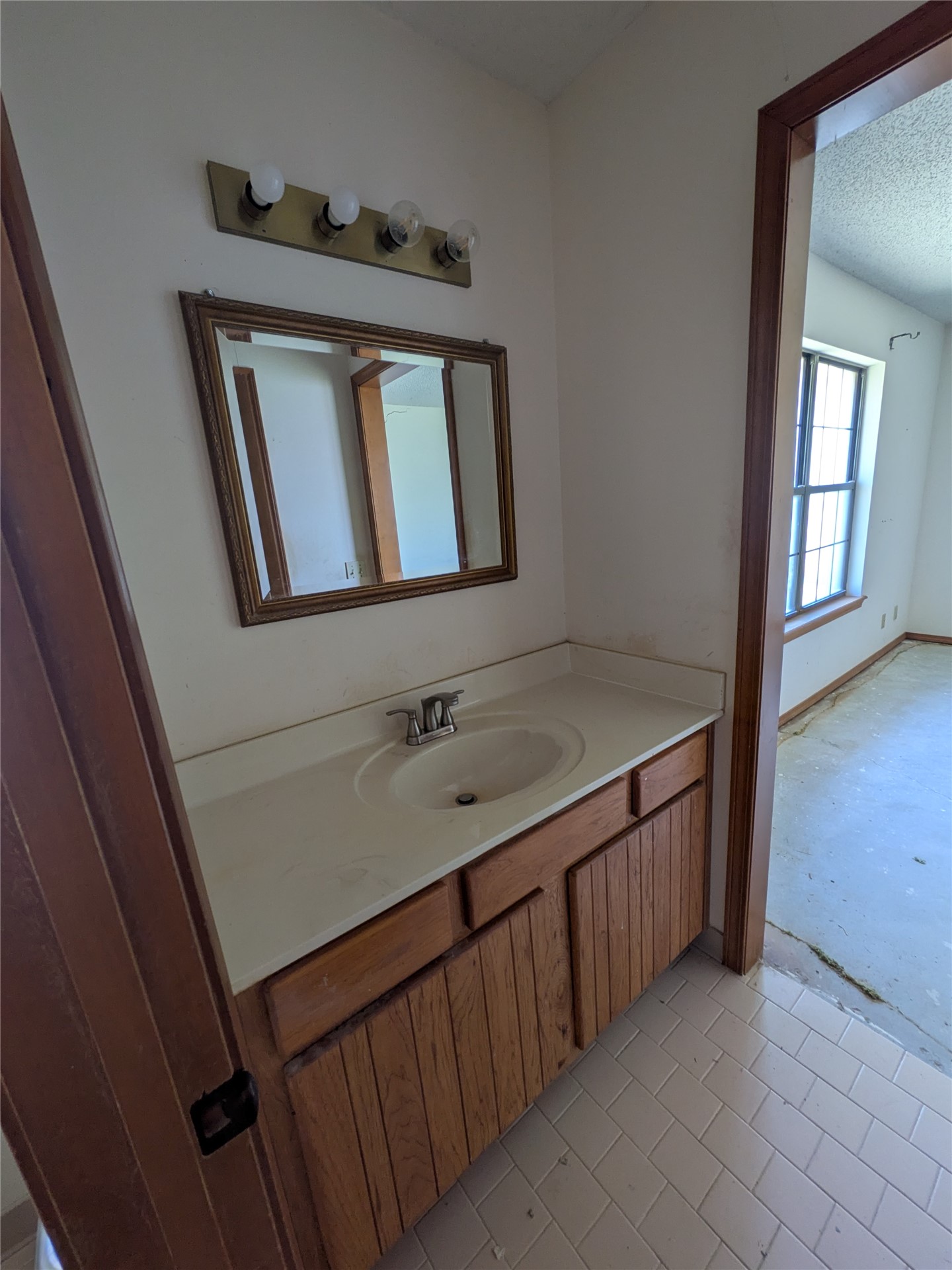 7323 N 117th East Avenue Property Photo 13