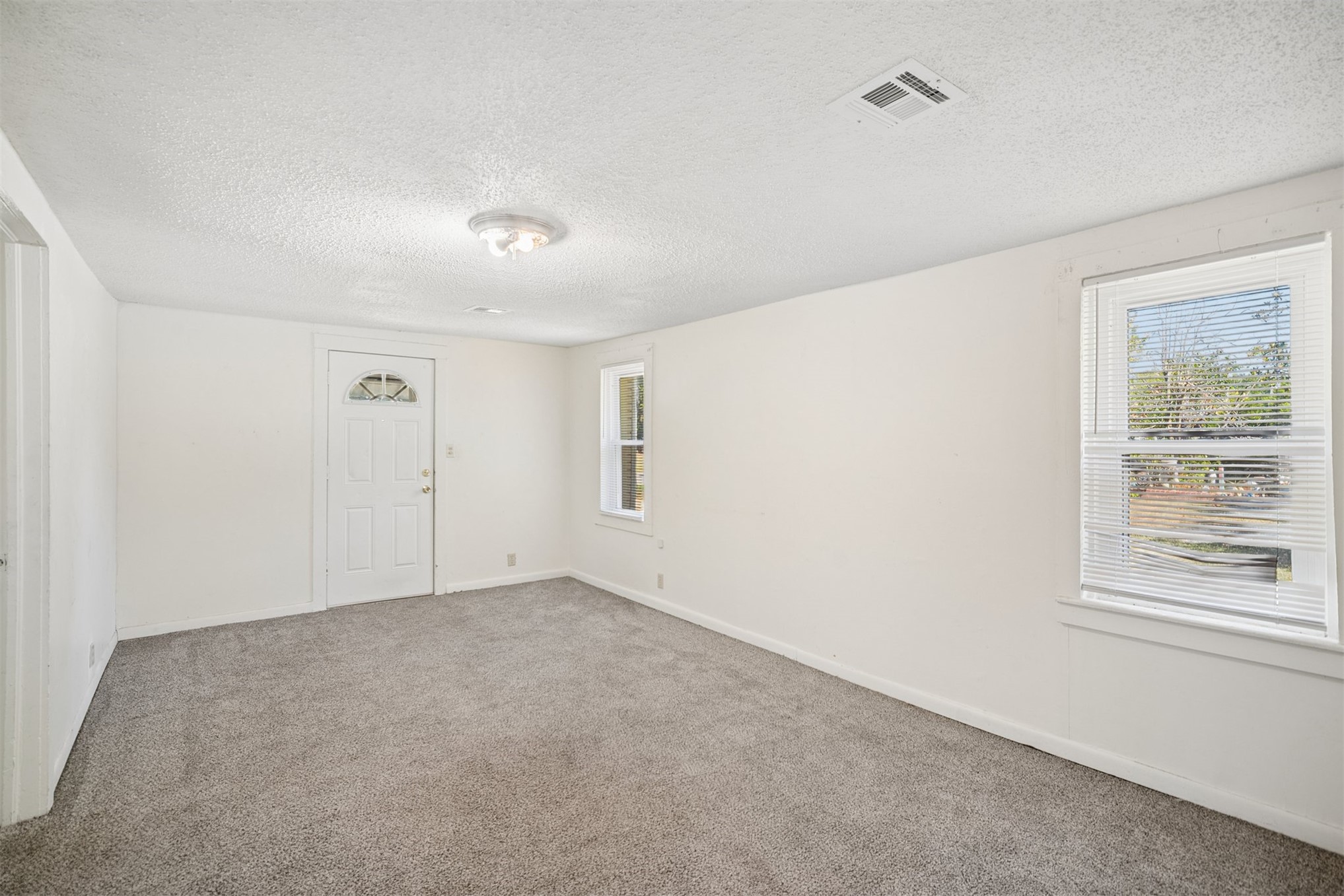 605 N 10th Street Property Photo 4