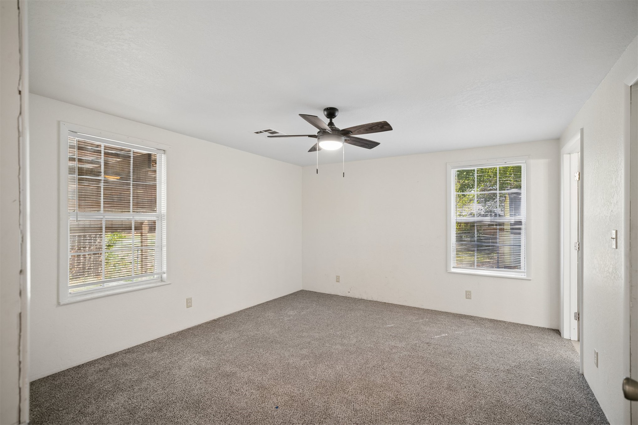 605 N 10th Street Property Photo 11