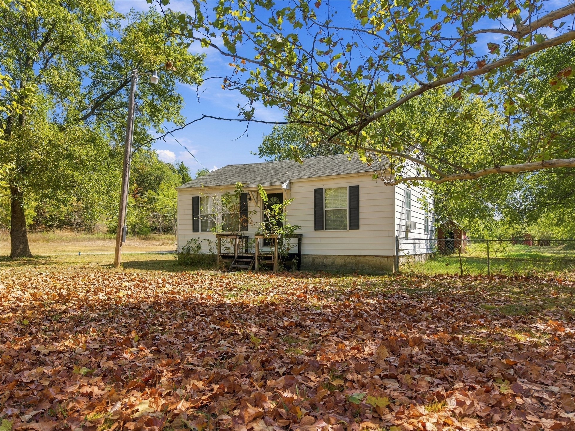 12817 N Peoria Avenue Property Photo 1