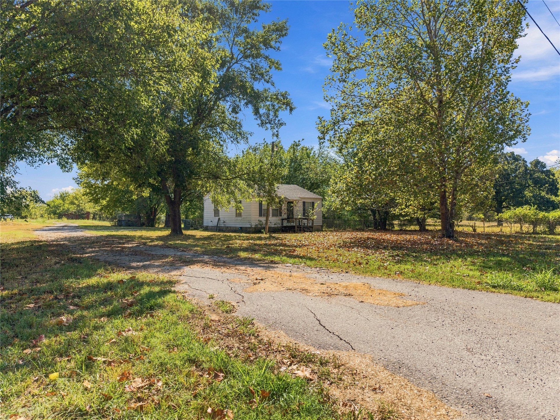 12817 N Peoria Avenue Property Photo 5