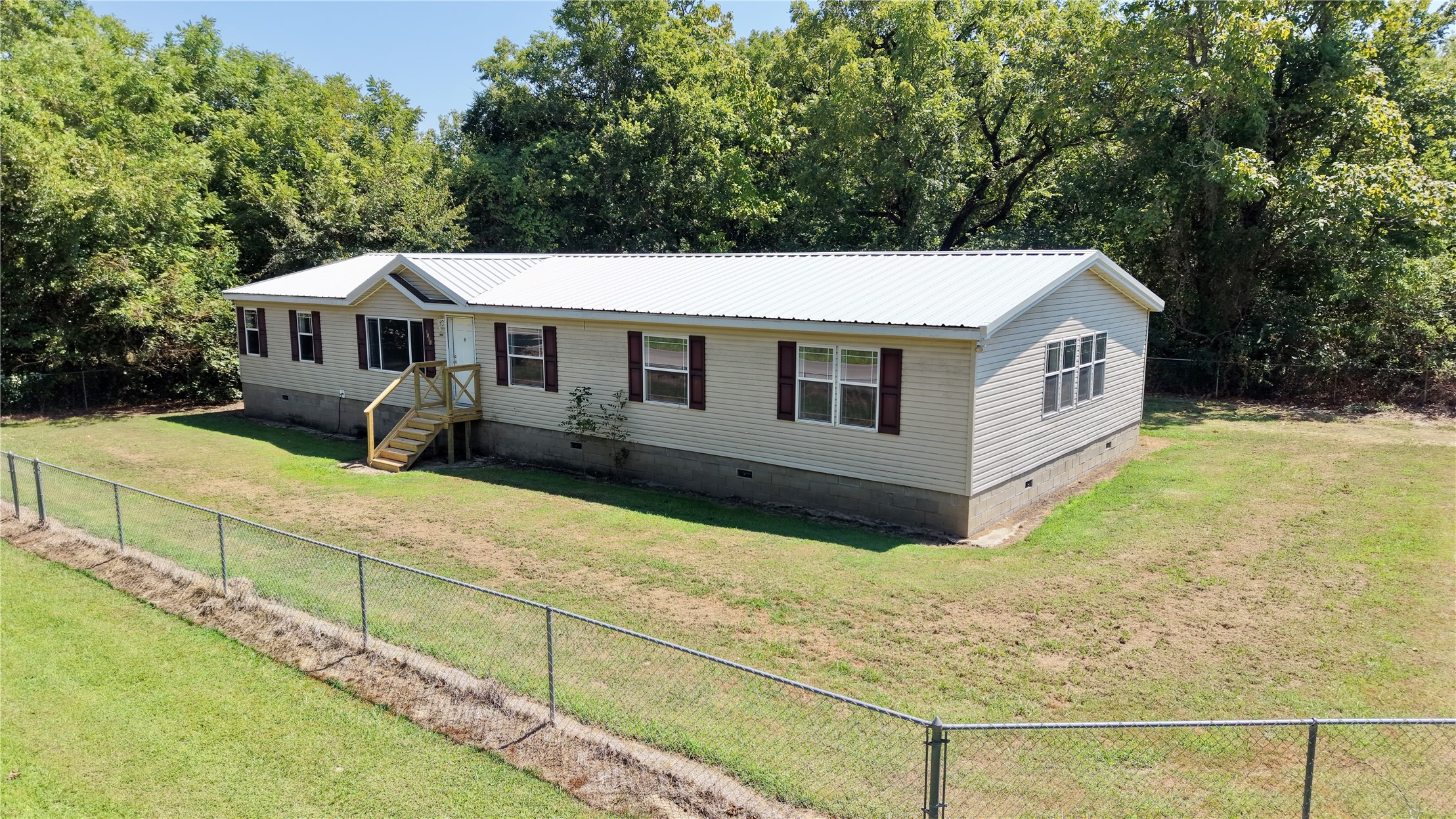2131 Maryland Avenue Property Photo 5