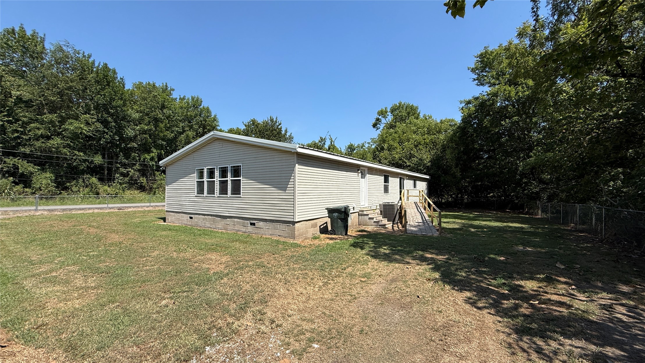 2131 Maryland Avenue Property Photo 12