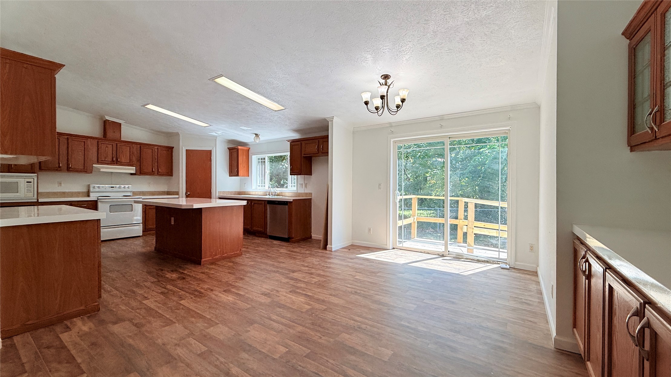 2131 Maryland Avenue Property Photo 18