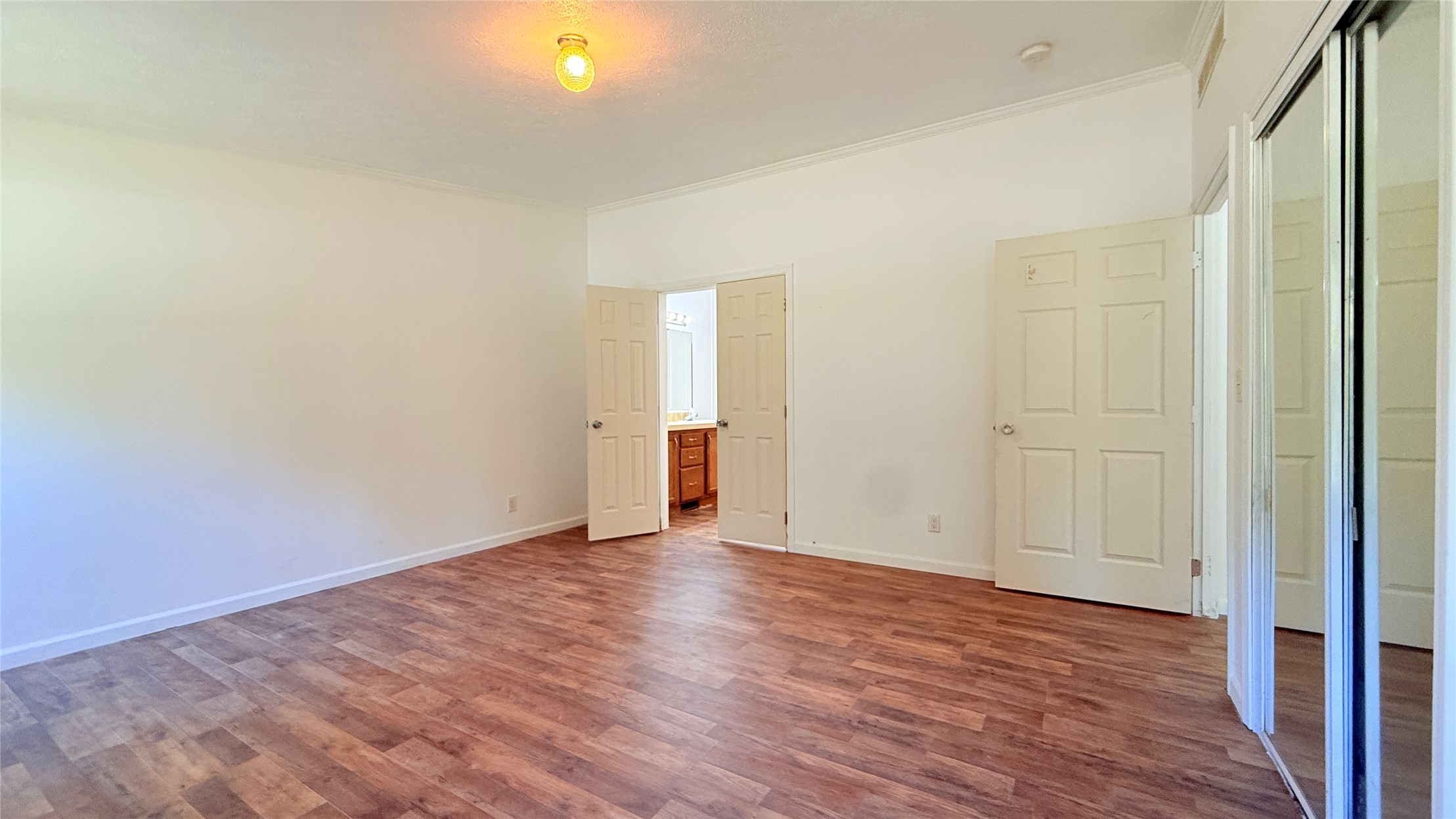 2131 Maryland Avenue Property Photo 31