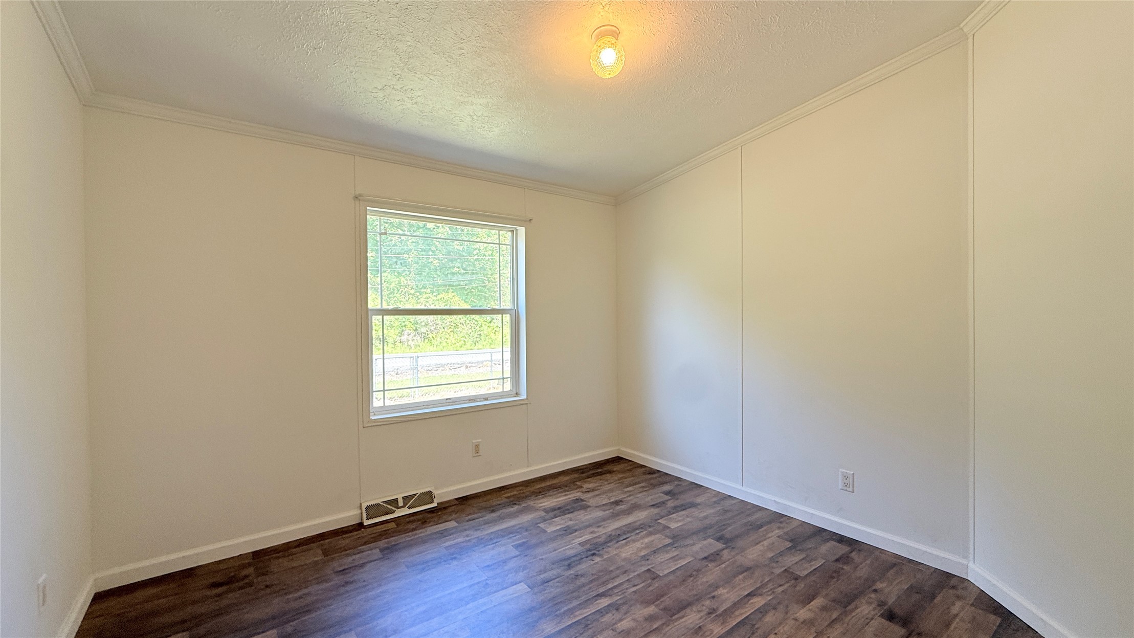 2131 Maryland Avenue Property Photo 39