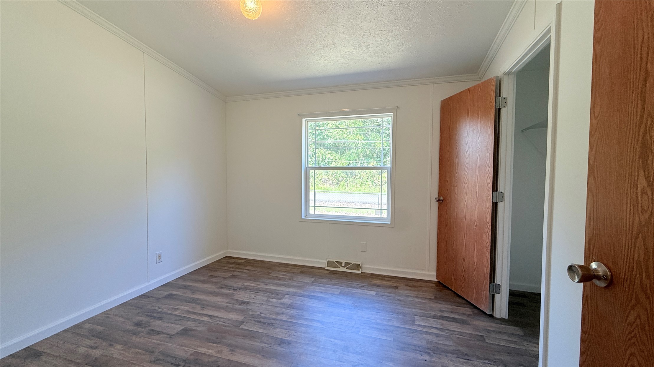2131 Maryland Avenue Property Photo 41