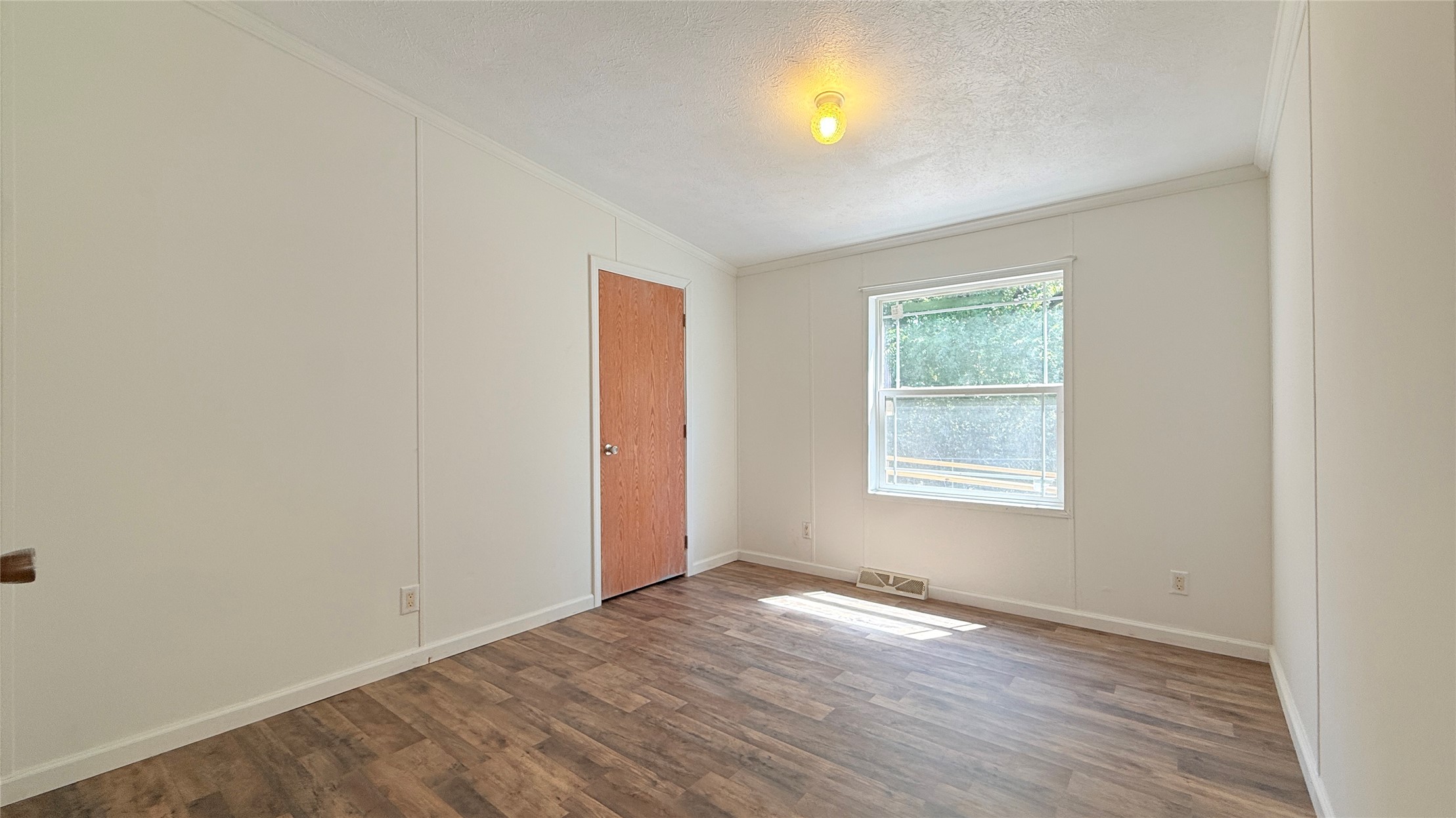 2131 Maryland Avenue Property Photo 44