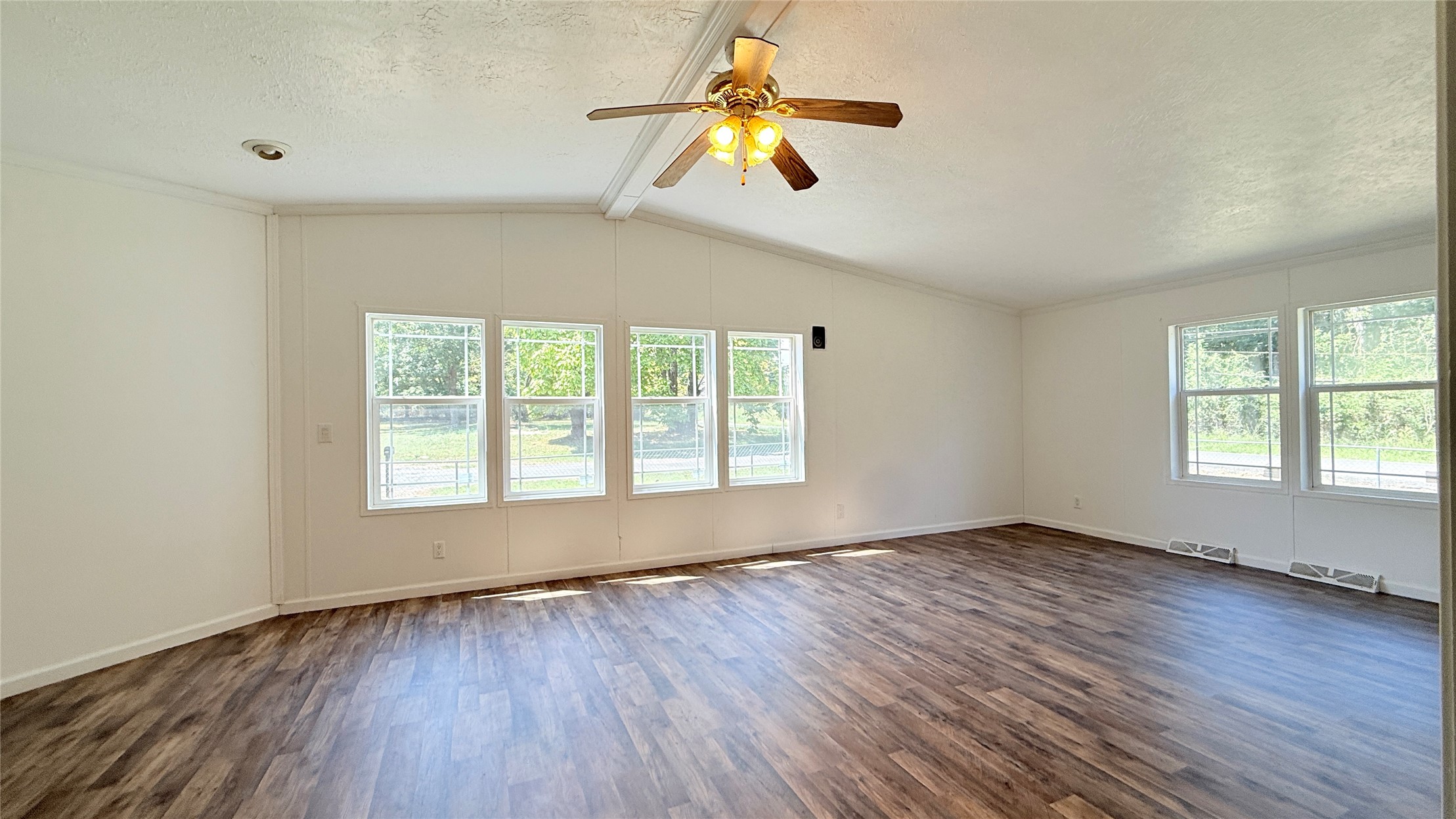 2131 Maryland Avenue Property Photo 49