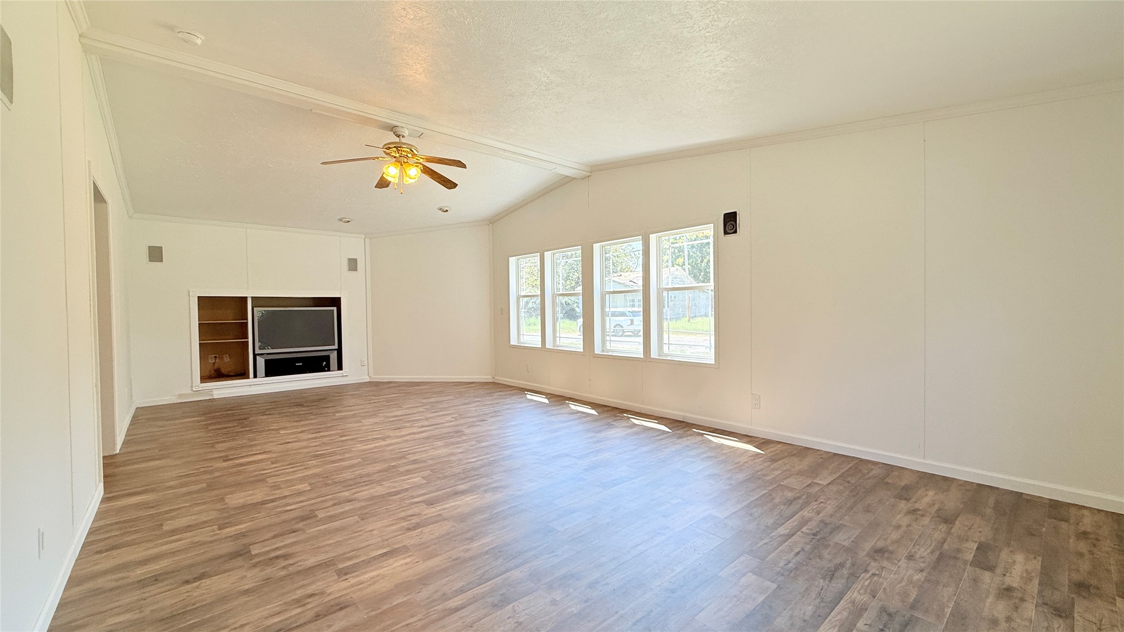 2131 Maryland Avenue Property Photo 50