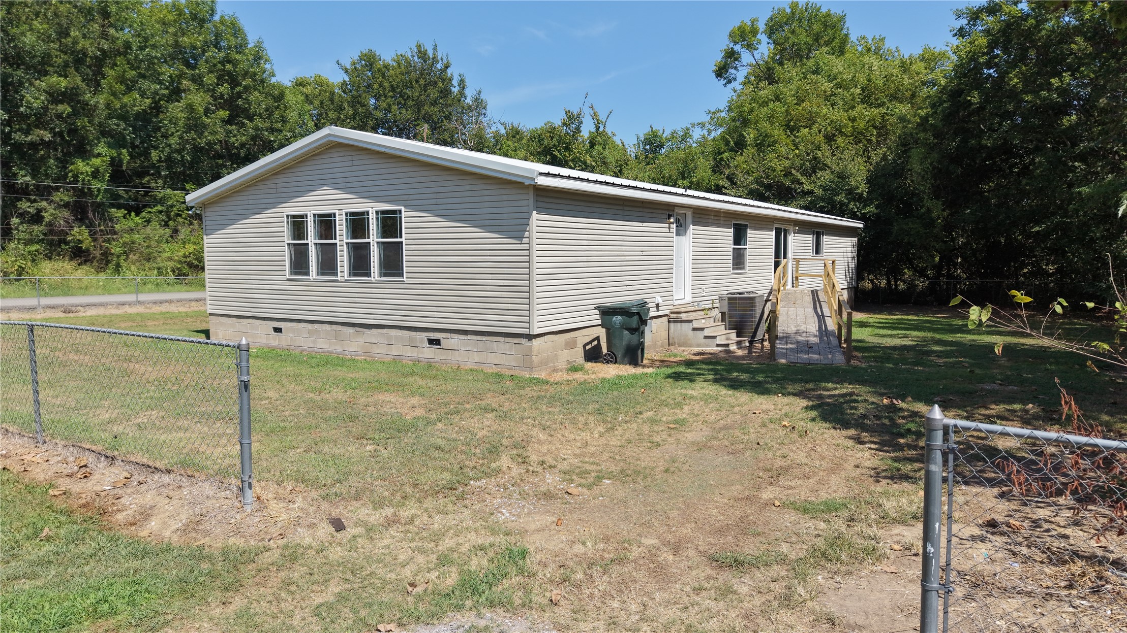 2131 Maryland Avenue Property Photo 69