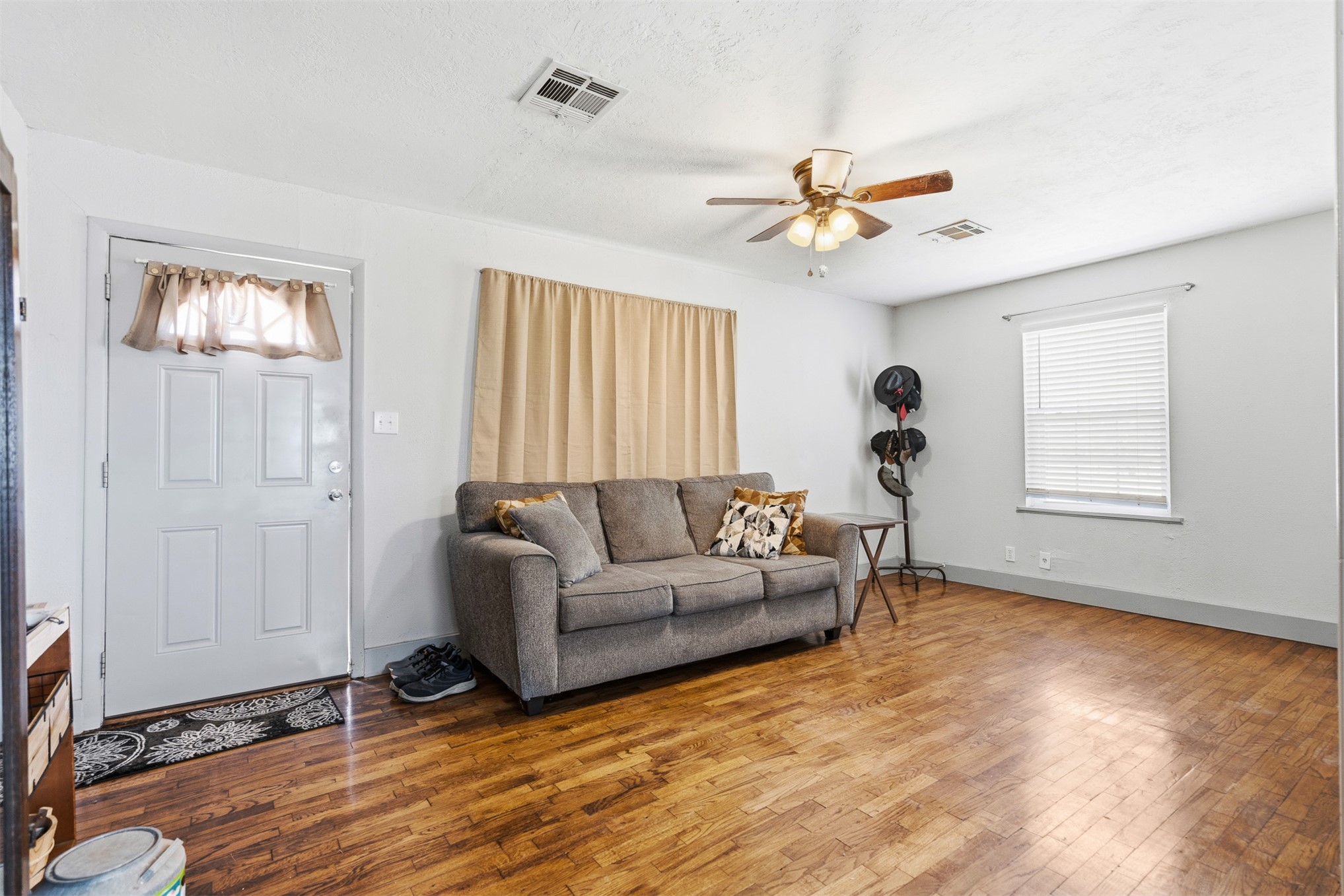 5600 State Highway 89 Property Photo 4