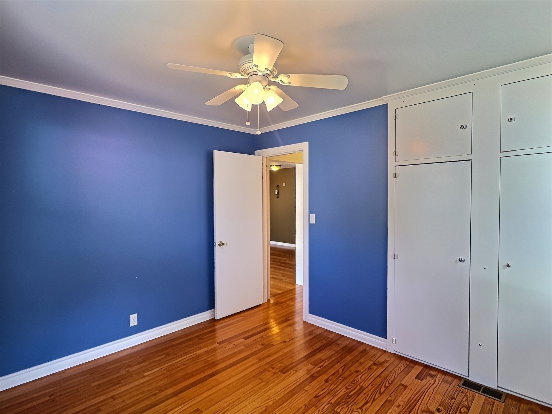 1017 N New Haven Avenue Property Photo 15