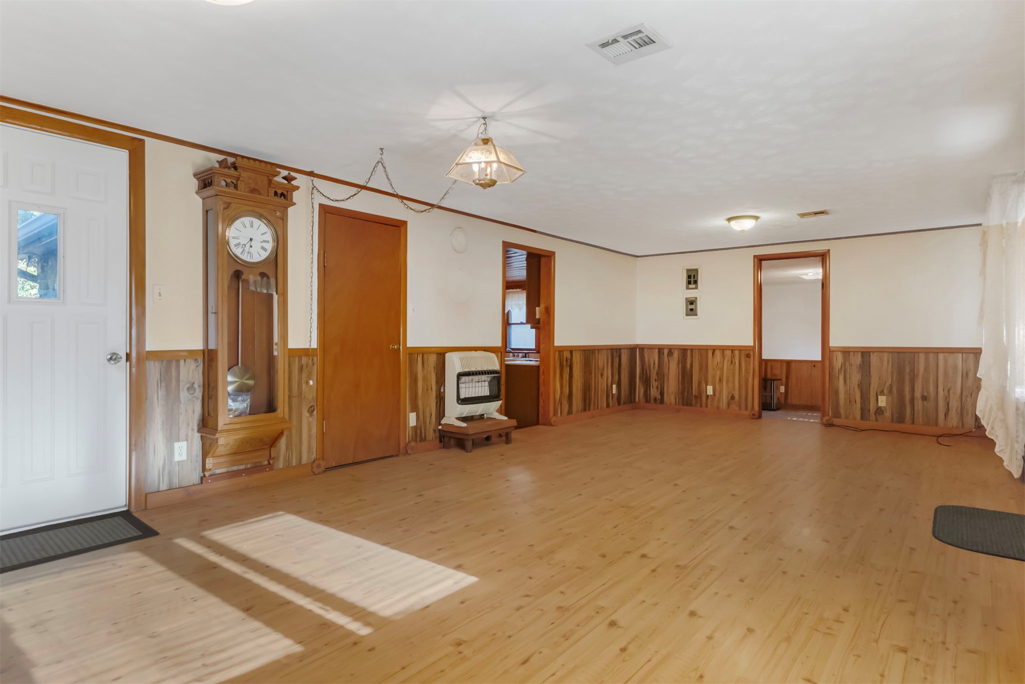 17600 S 4220 Road Property Photo 4