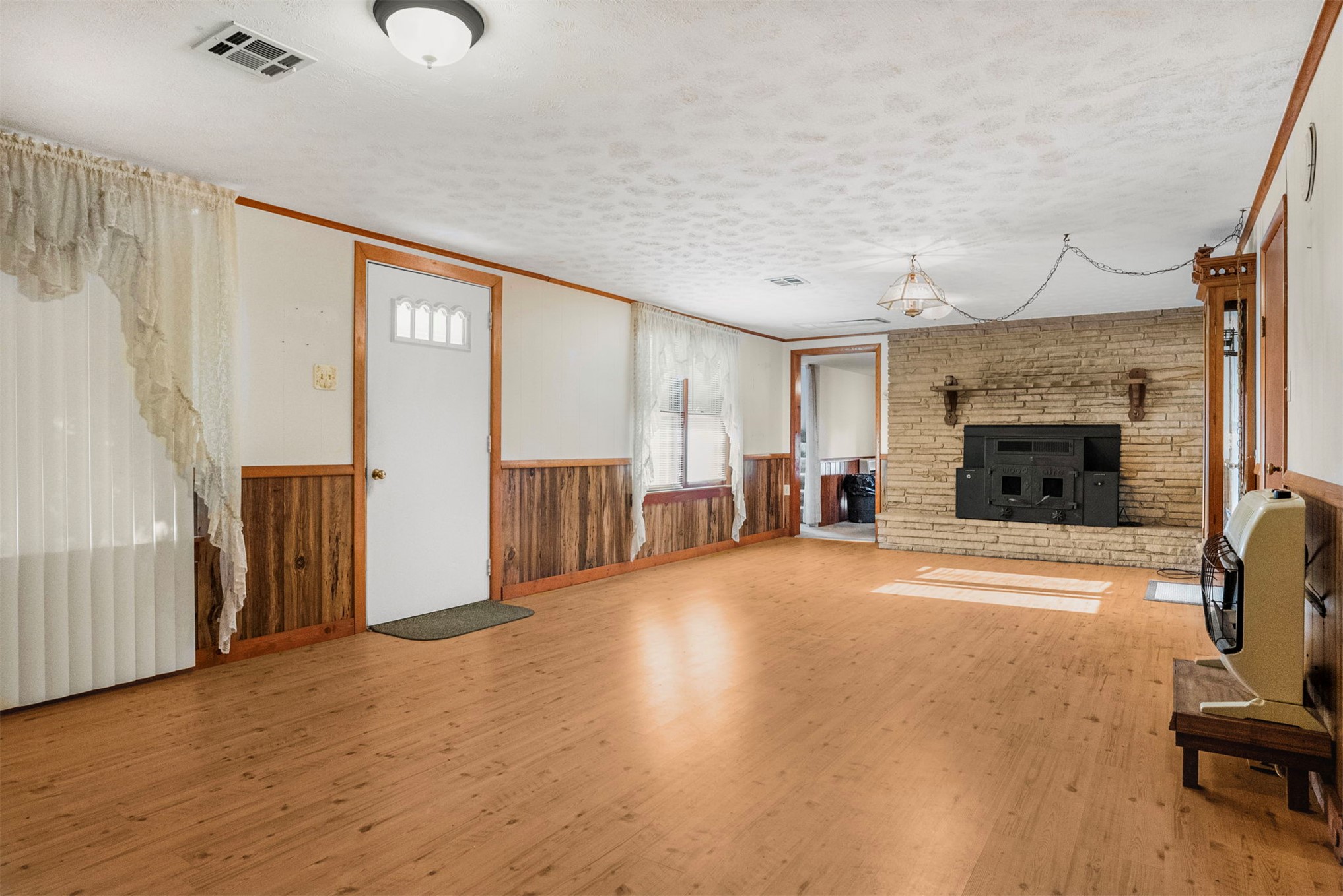 17600 S 4220 Road Property Photo 7