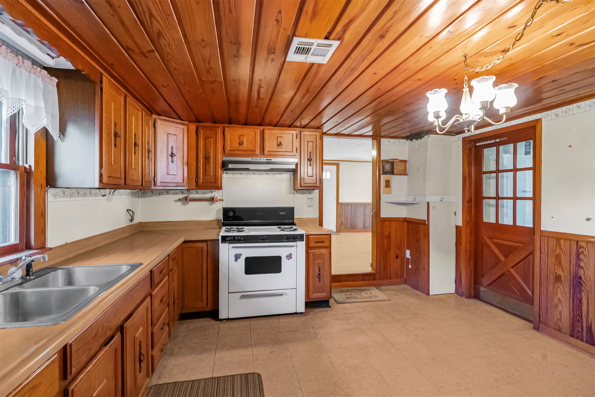 17600 S 4220 Road Property Photo 14