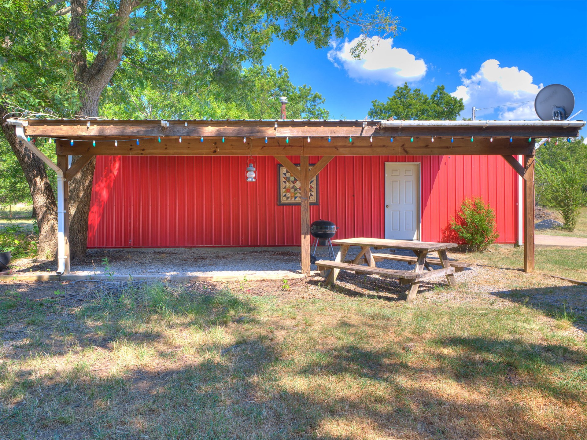 14395 E 430 Road Property Photo 9