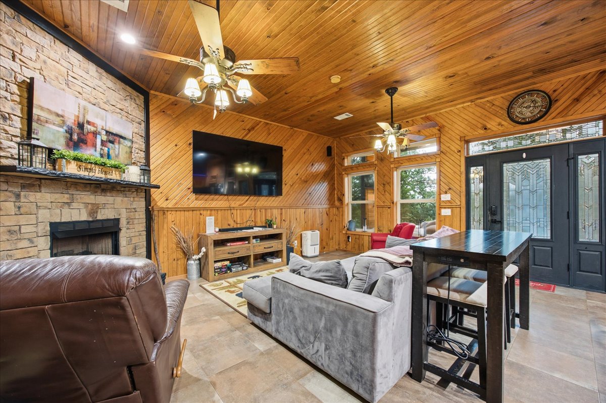 114 N Bk 1860 Road Property Photo 19