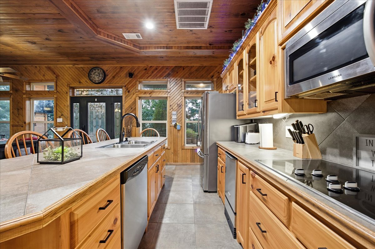 114 N Bk 1860 Road Property Photo 21