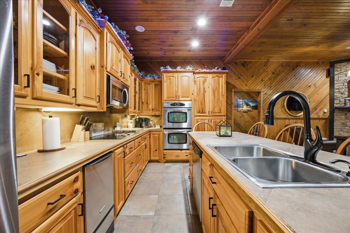 114 N Bk 1860 Road Property Photo 22