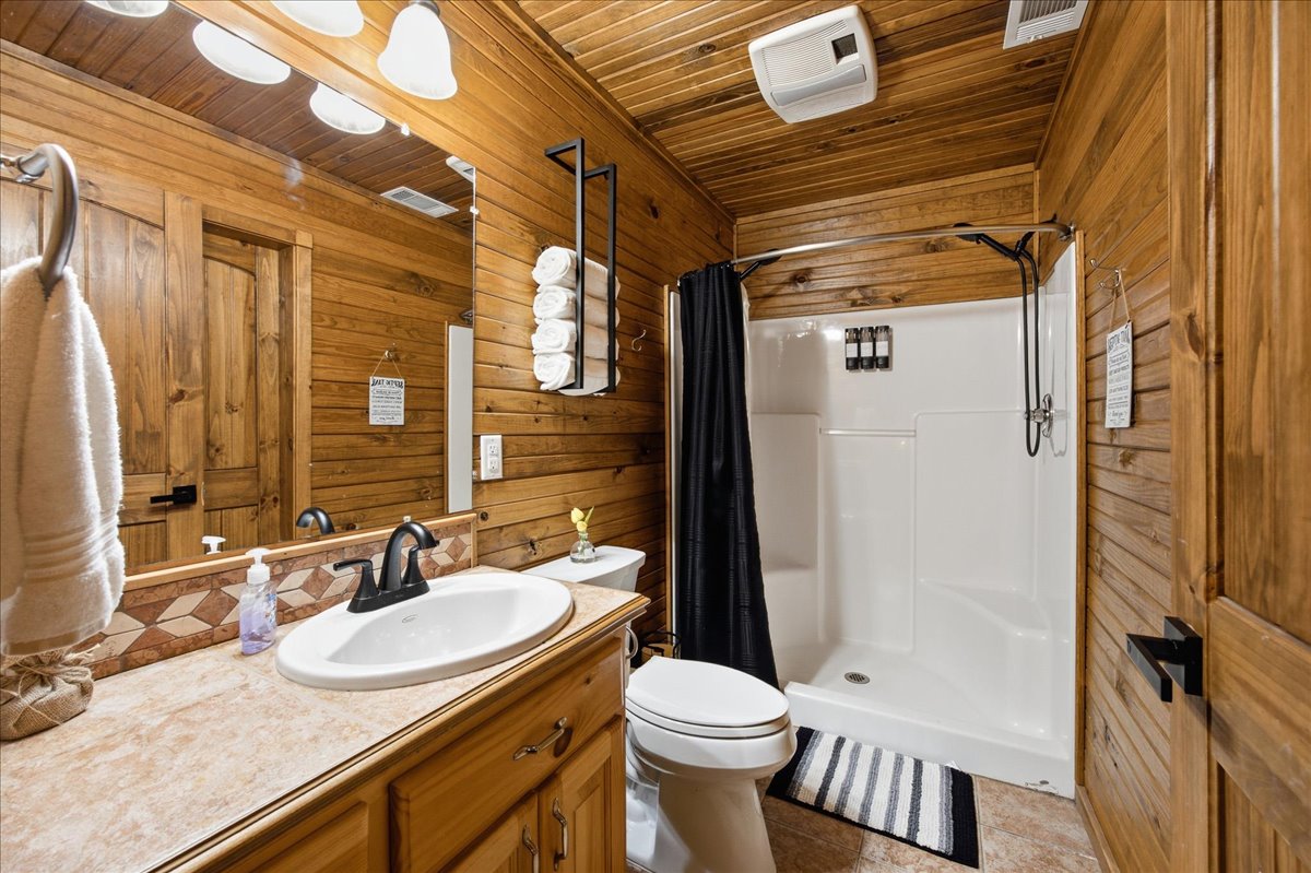114 N Bk 1860 Road Property Photo 25