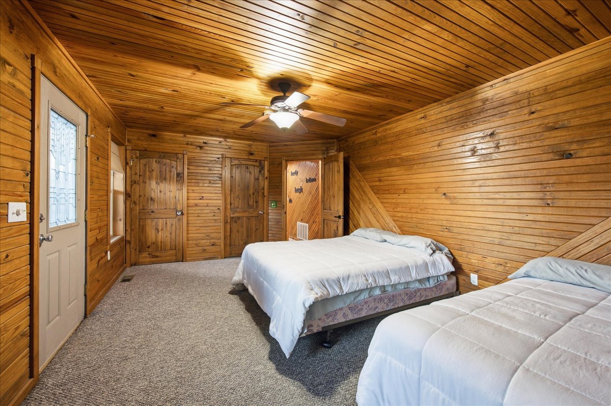 114 N Bk 1860 Road Property Photo 32