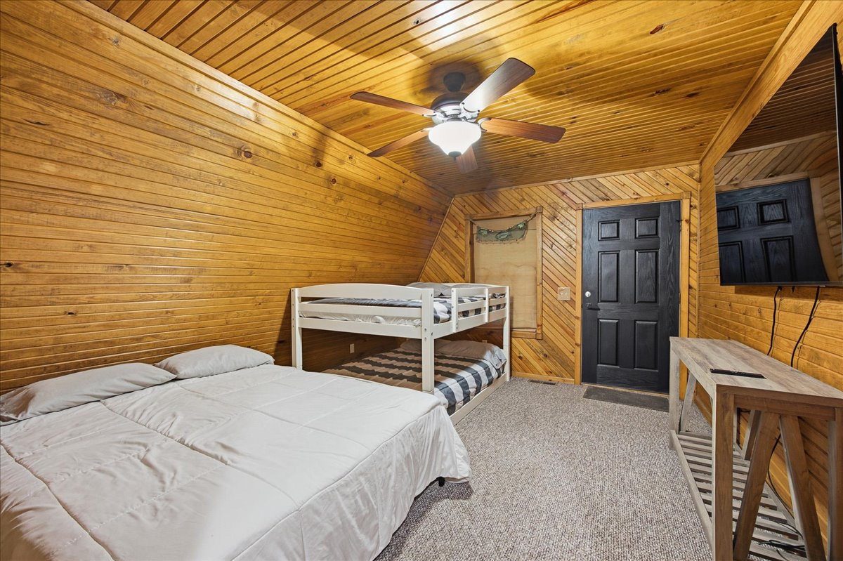 114 N Bk 1860 Road Property Photo 37