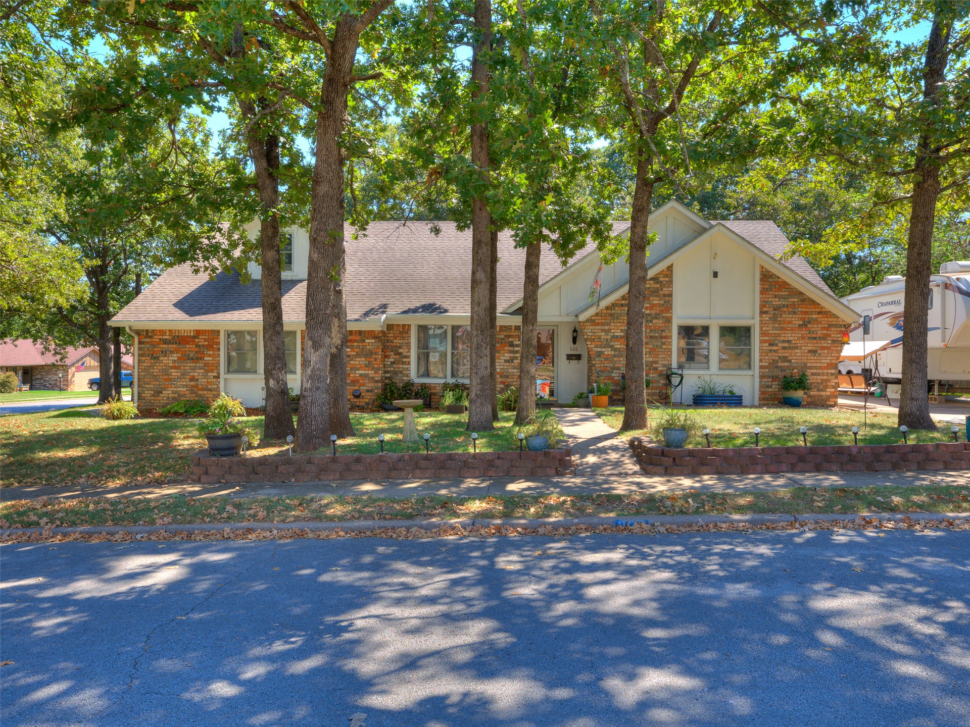 326 Spruce Court Property Photo 5