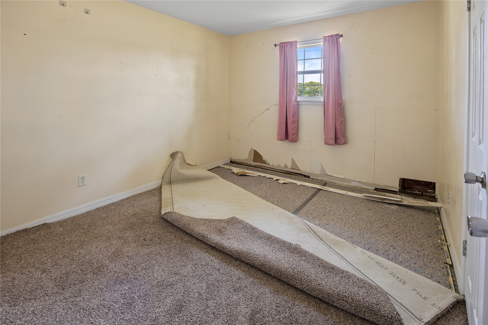 123 N Lincoln Avenue Property Photo 5