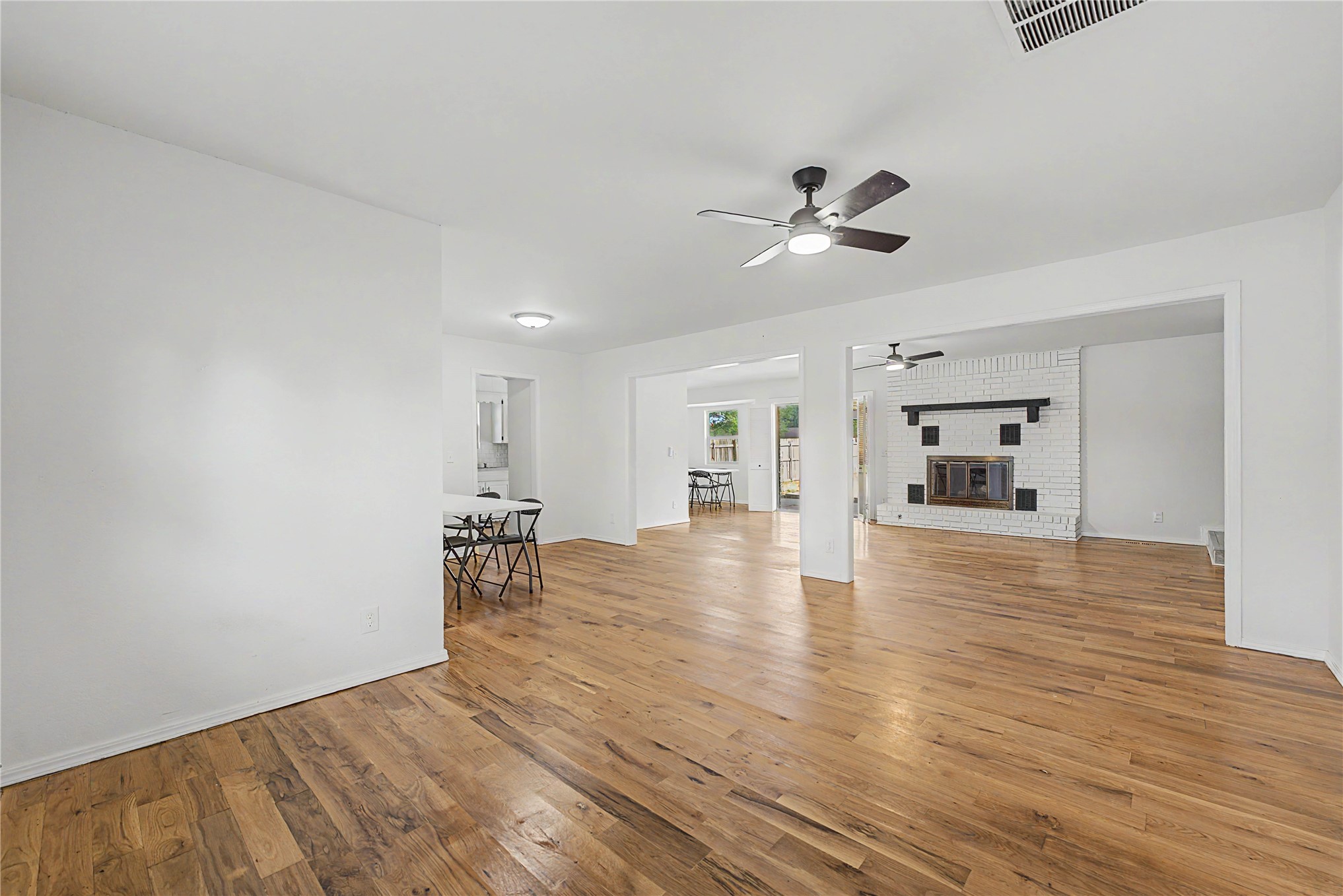 24124 E Sisemore Street Property Photo 3
