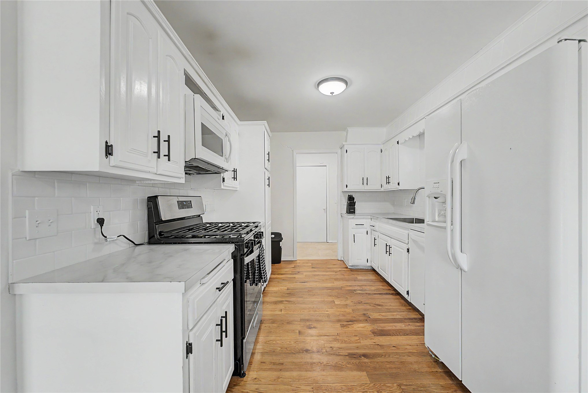 24124 E Sisemore Street Property Photo 6