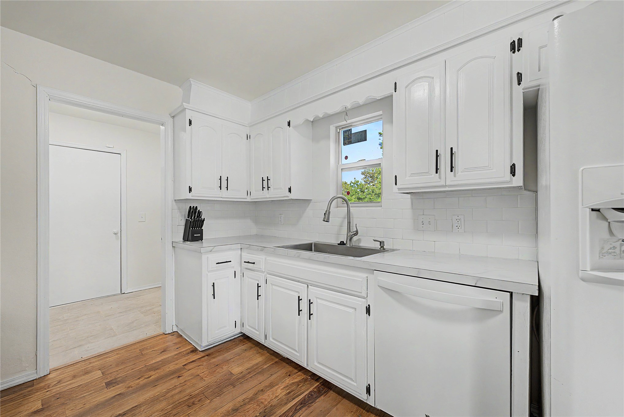 24124 E Sisemore Street Property Photo 7