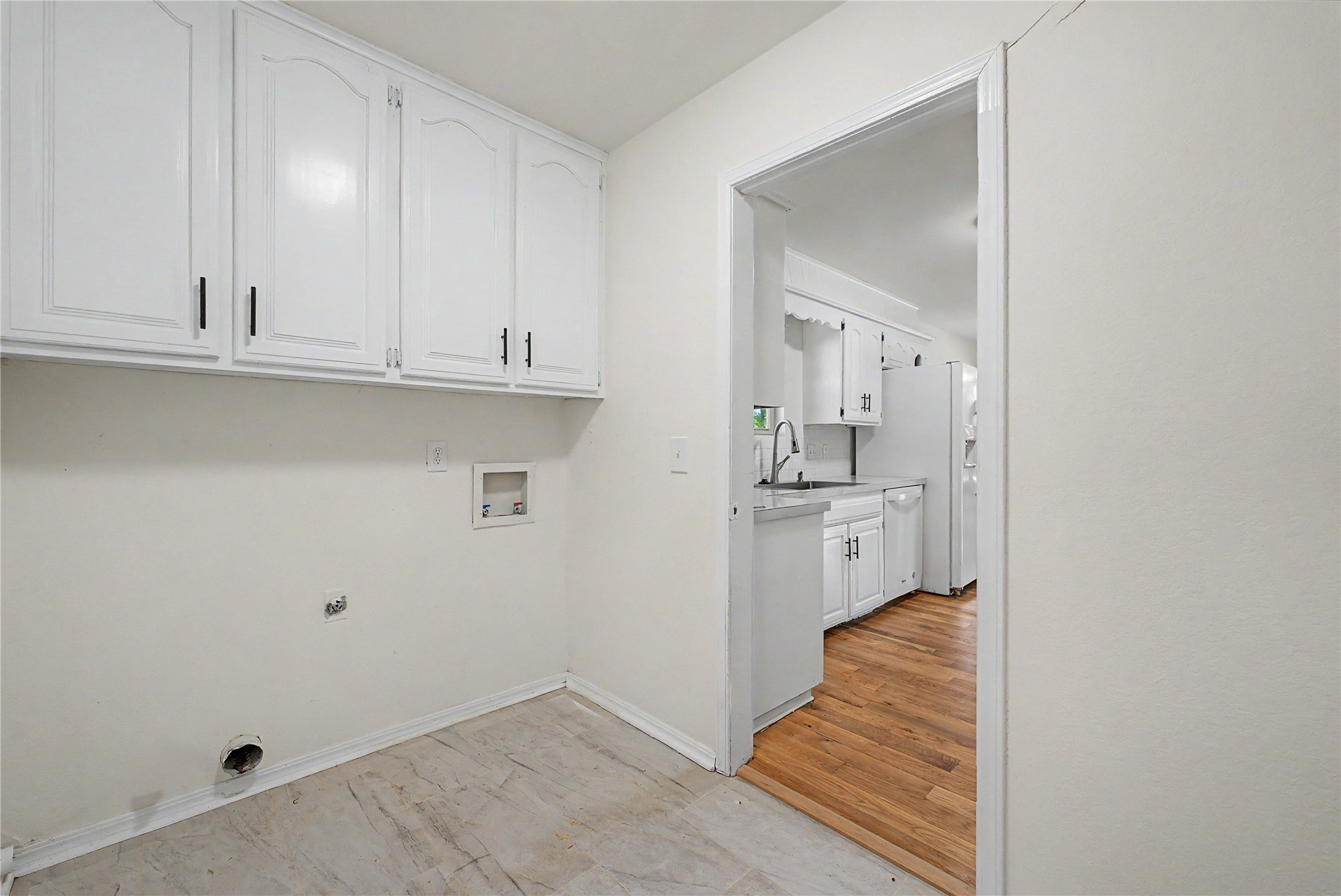 24124 E Sisemore Street Property Photo 8
