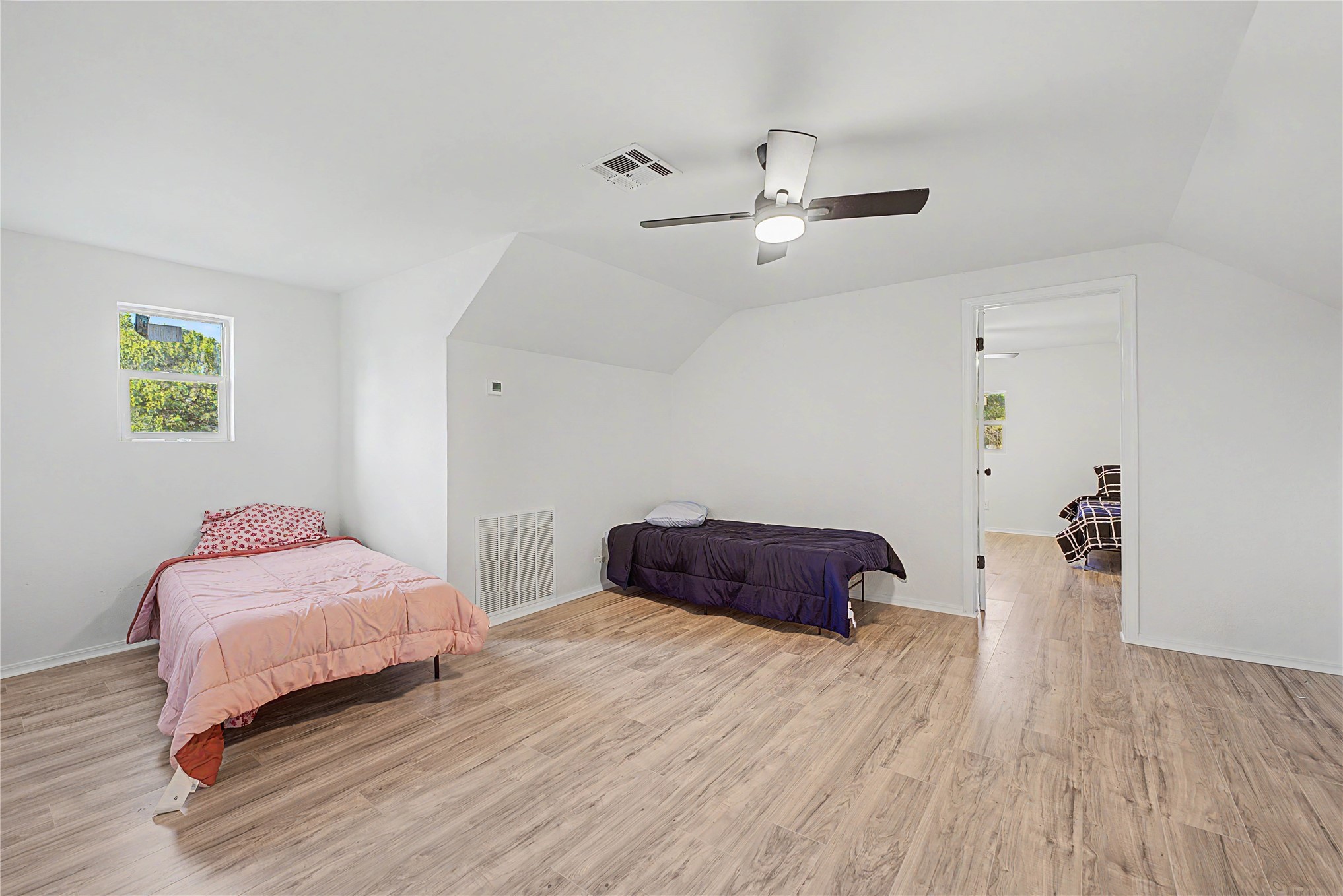 24124 E Sisemore Street Property Photo 13