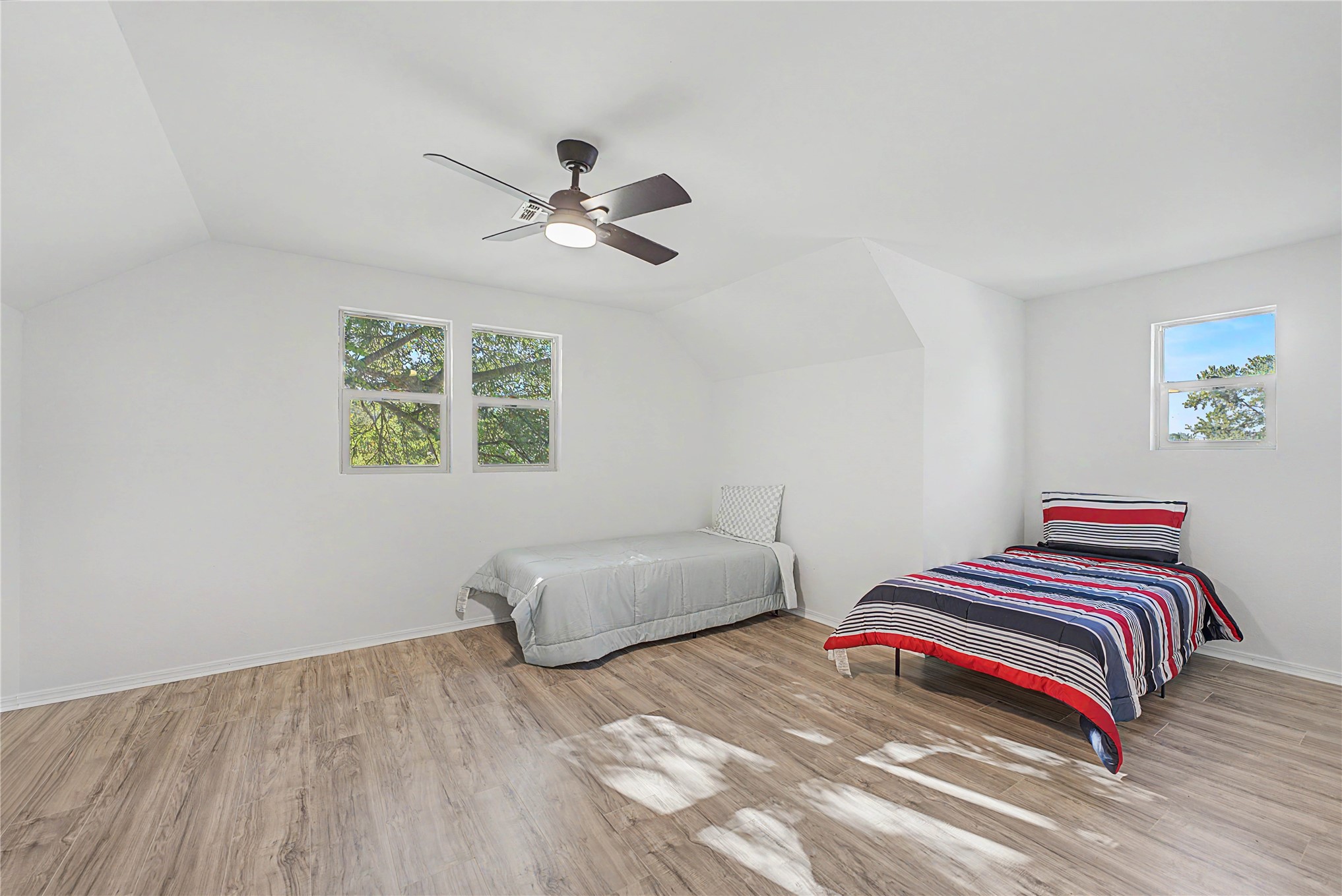 24124 E Sisemore Street Property Photo 17