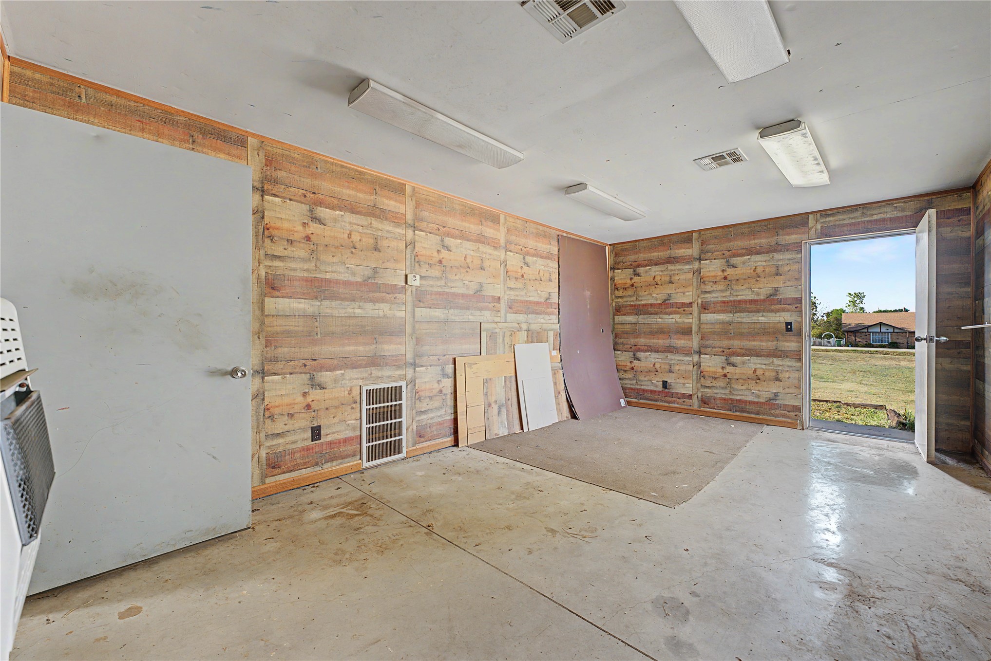 24124 E Sisemore Street Property Photo 21