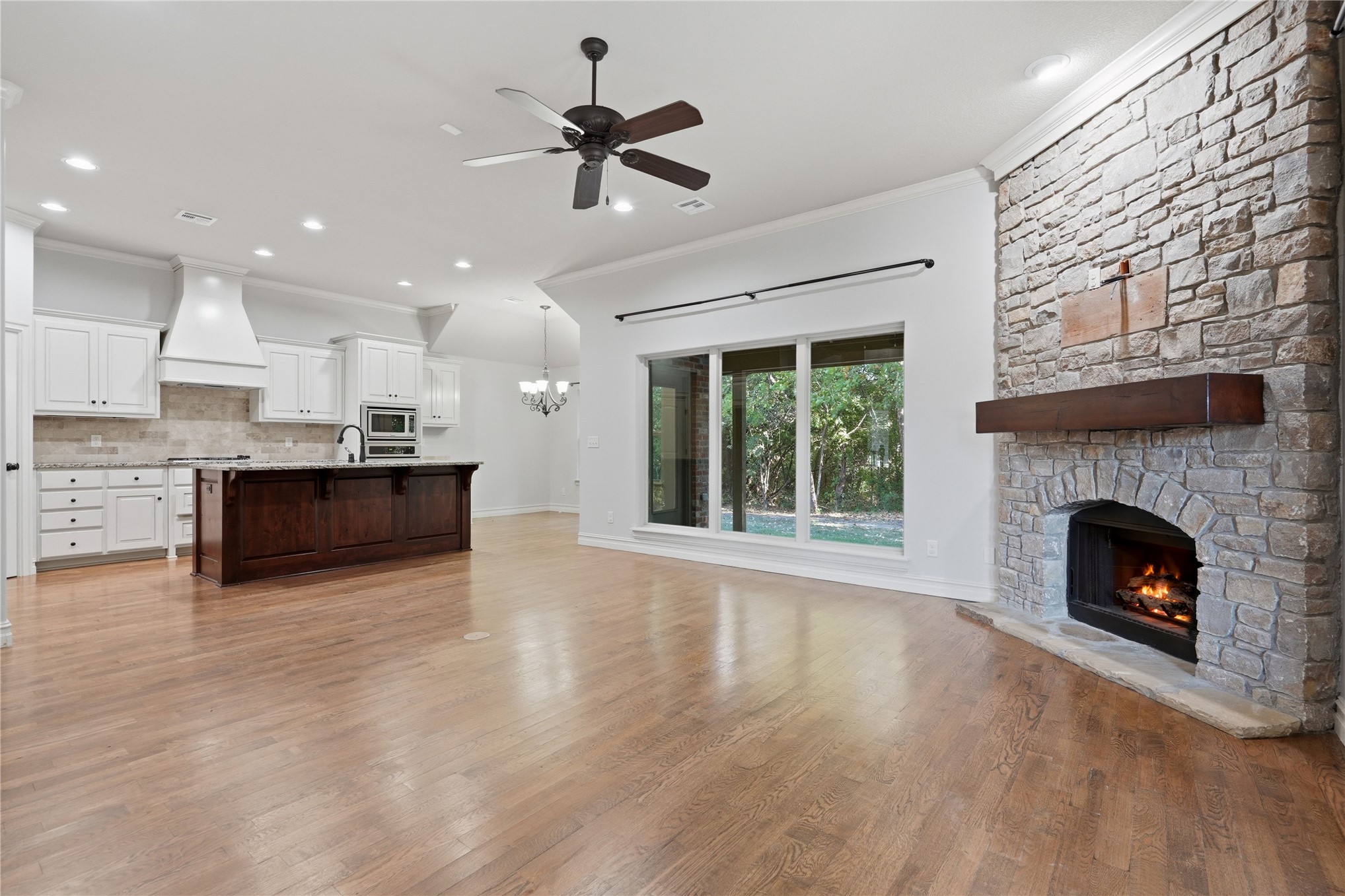 3426 W Edgewater Place Property Photo 4