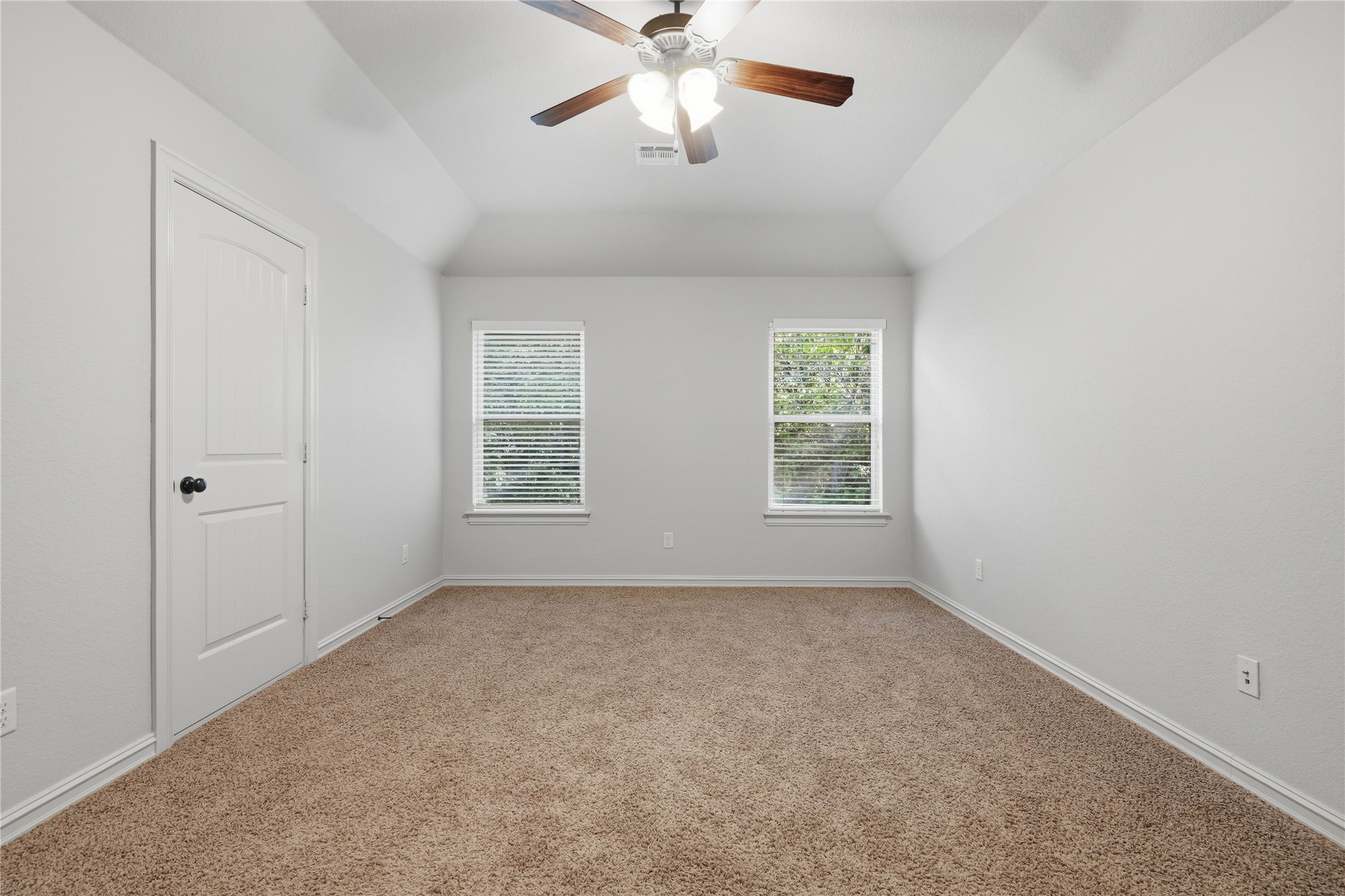 3426 W Edgewater Place Property Photo 36